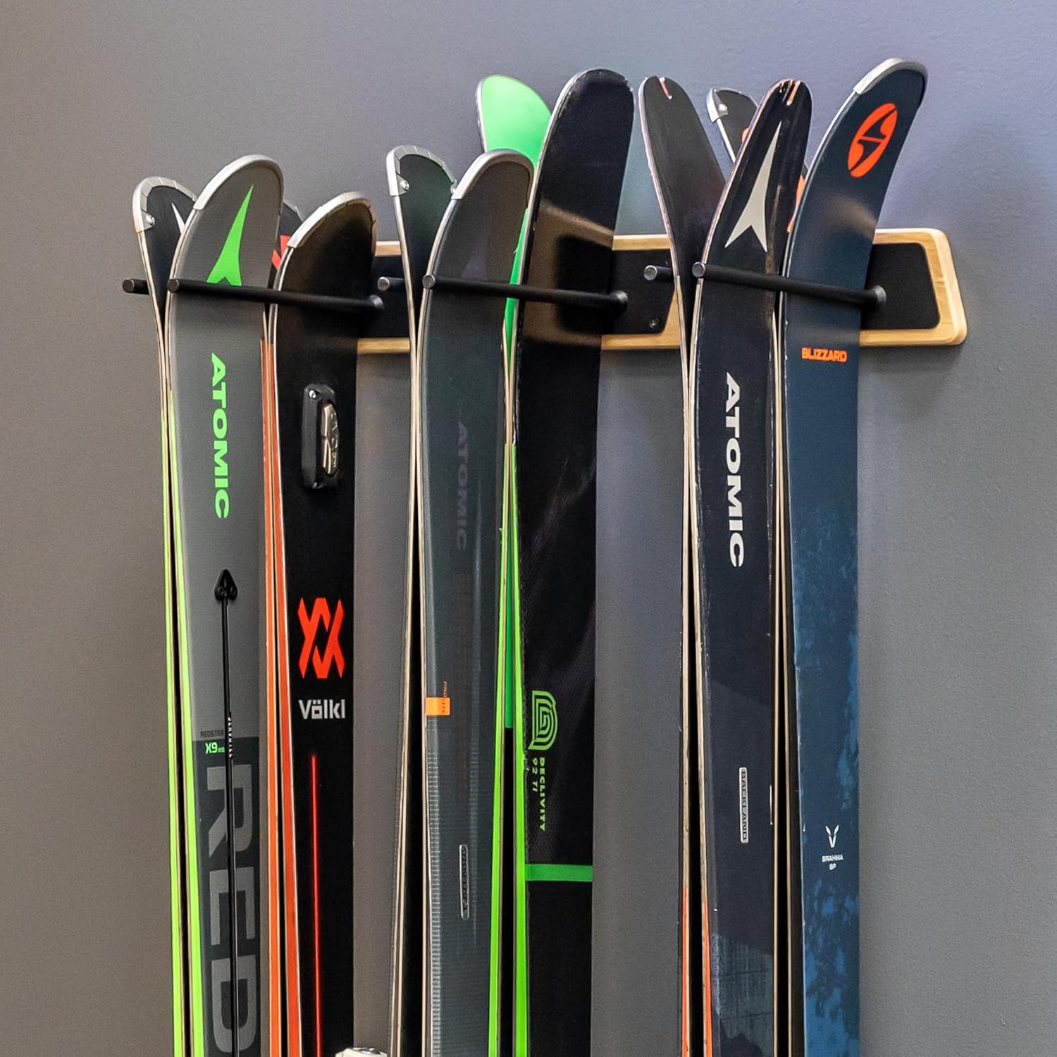 StoreYourBoard Estante de esquí de madera natural, montaje en pared, 6 almacenamientos, interior o garaje, madera y acero con capacidad para 150
