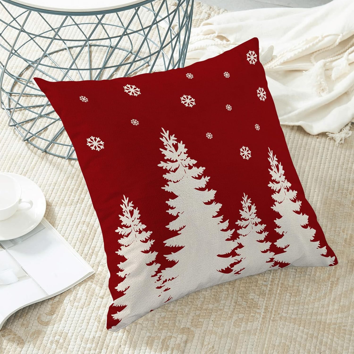 Juego de 2 fundas de almohada de Navidad de 18 x 18 pulgadas, diseño de copos de nieve de árbol de Navidad, color rojo y blanco, fundas decorativas