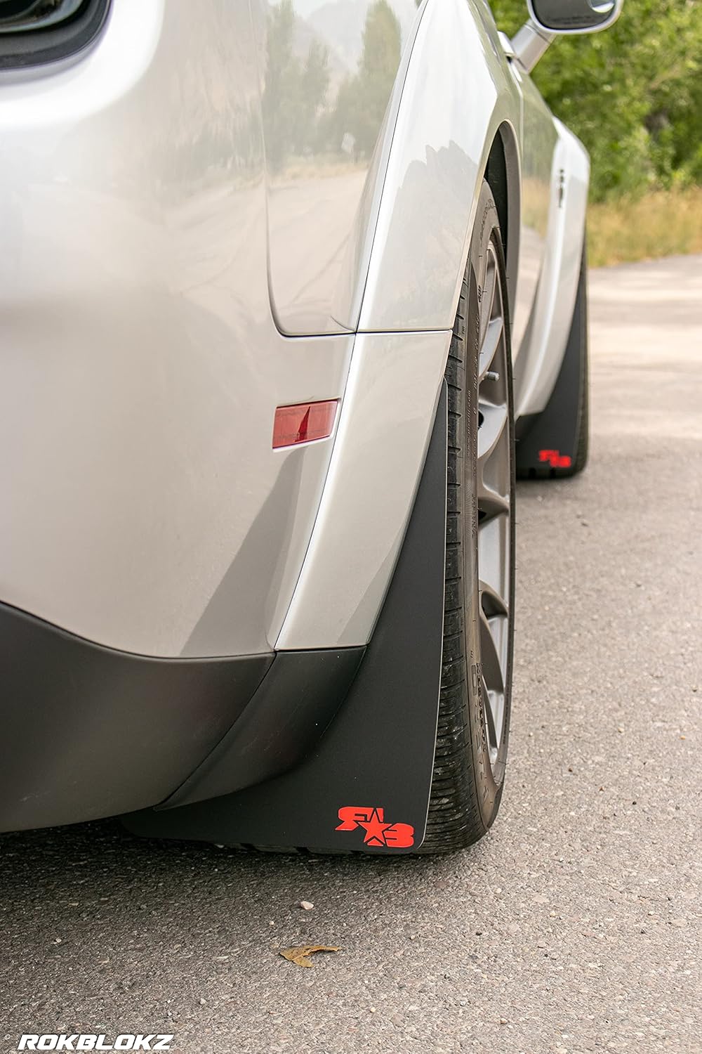 RokBlokz Aletas de barro para Dodge Challenger 2018-2021 – Juego de 4 aletas de barro para la parte delantera y trasera, varios colores disponibles