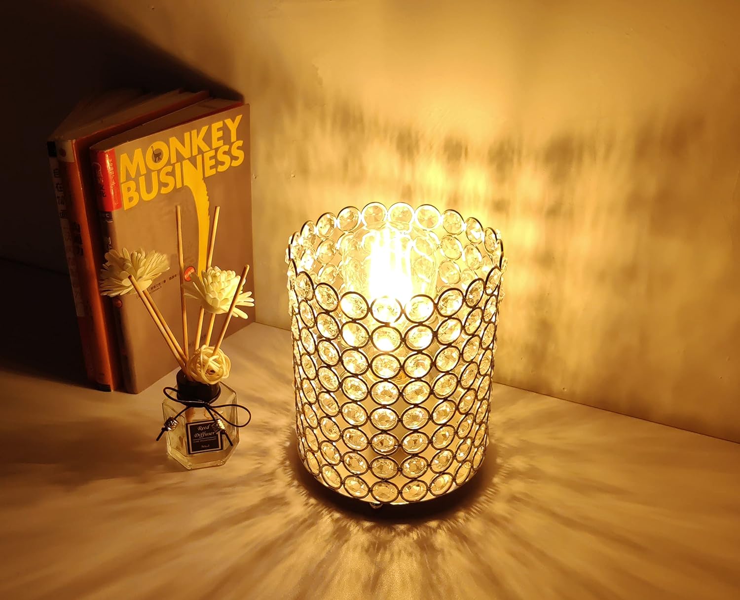 Lámpara de mesa de cristal K9, estilo moderno, decorativa, para dormitorio, mesita de noche, sala de estar, estantería (con enchufe)