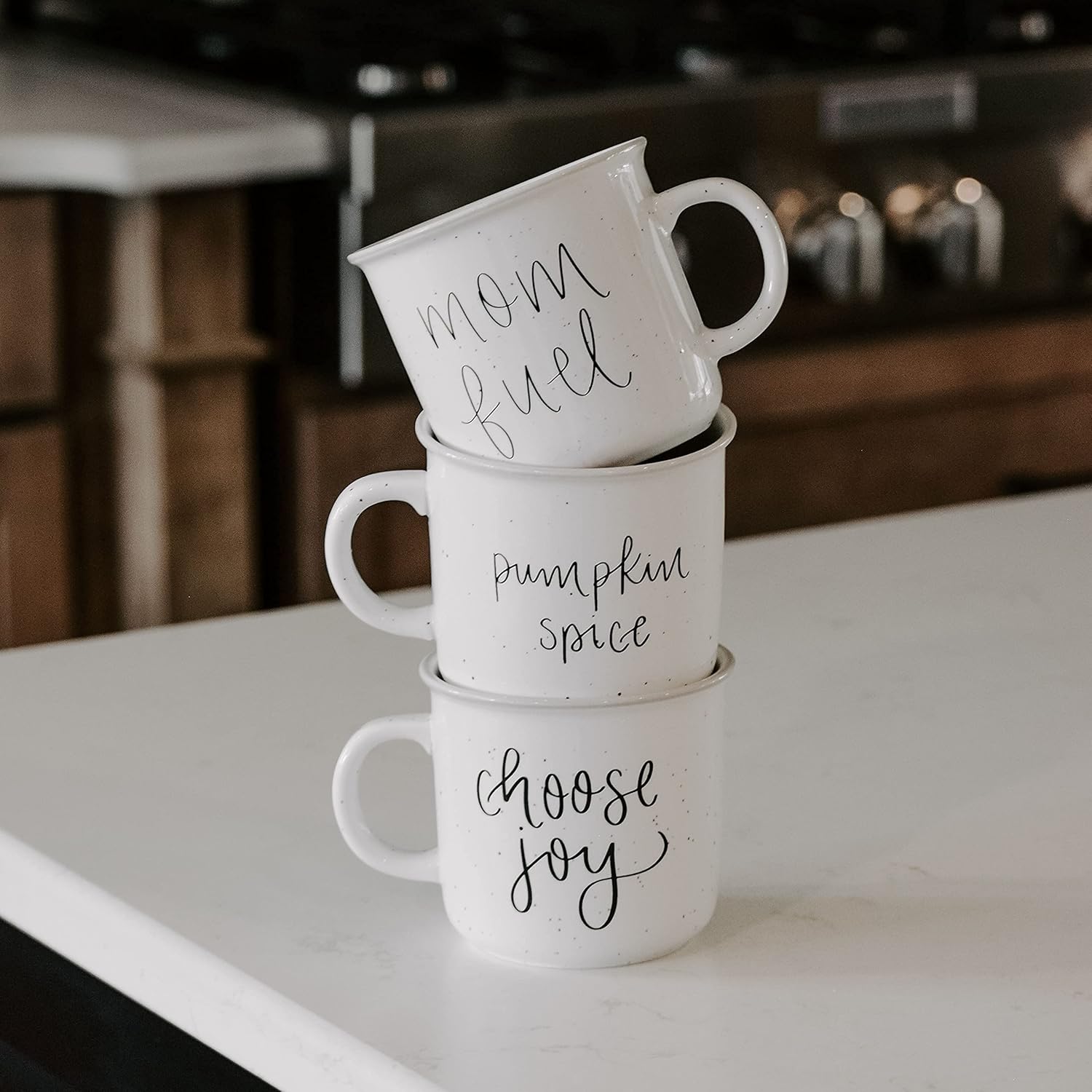 Sweet Water Decor Tazas de café de otoño, taza de café de cerámica de 16 onzas de temporada, apta para microondas y lavavajillas, ideal para