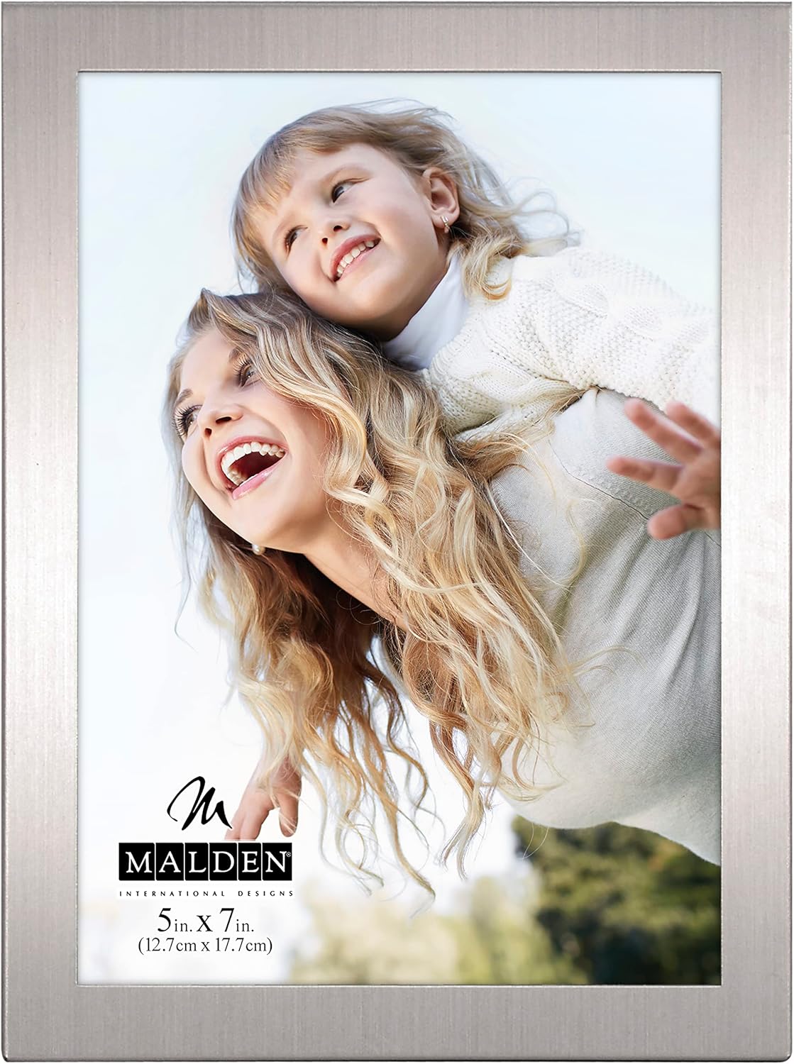 Malden International Designs – Marco de fotos de metal esencial plateado mate, 5 x 7 pulgadas, color plateado