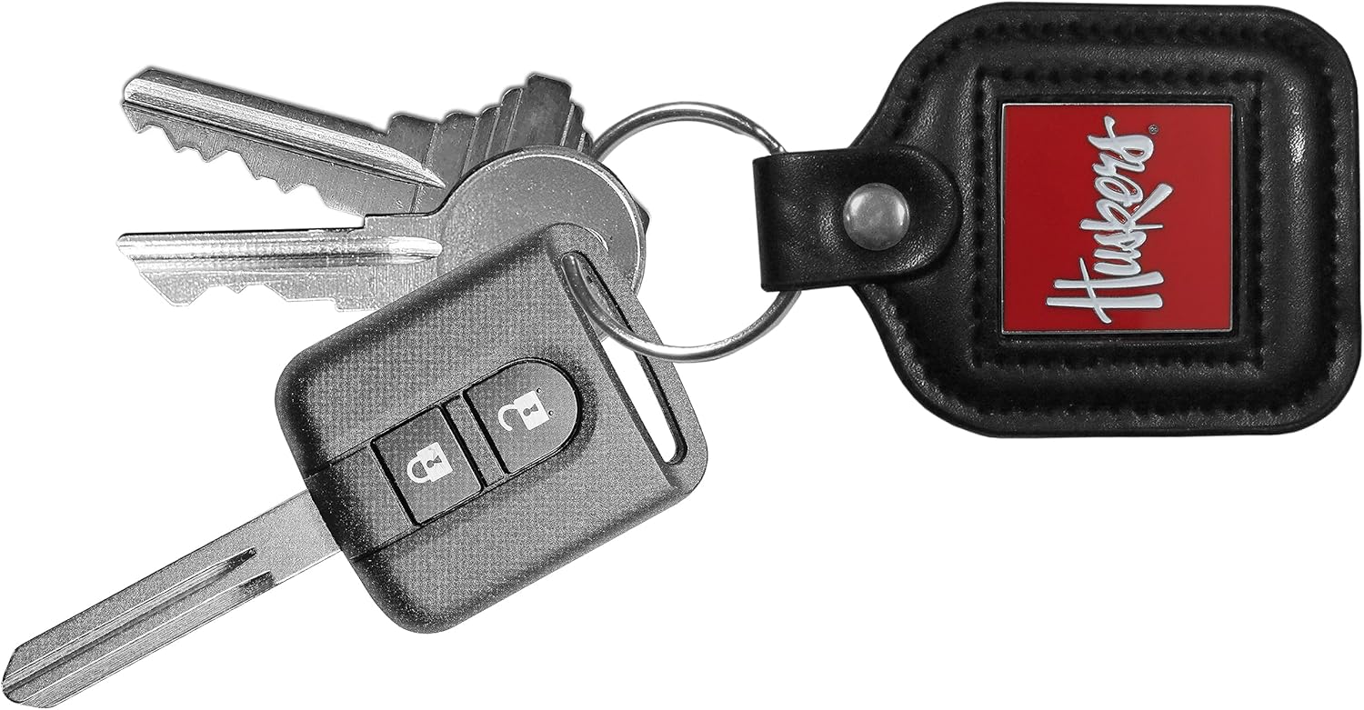 Siskiyou NCAA unisex-adult Square Leather Key Chain