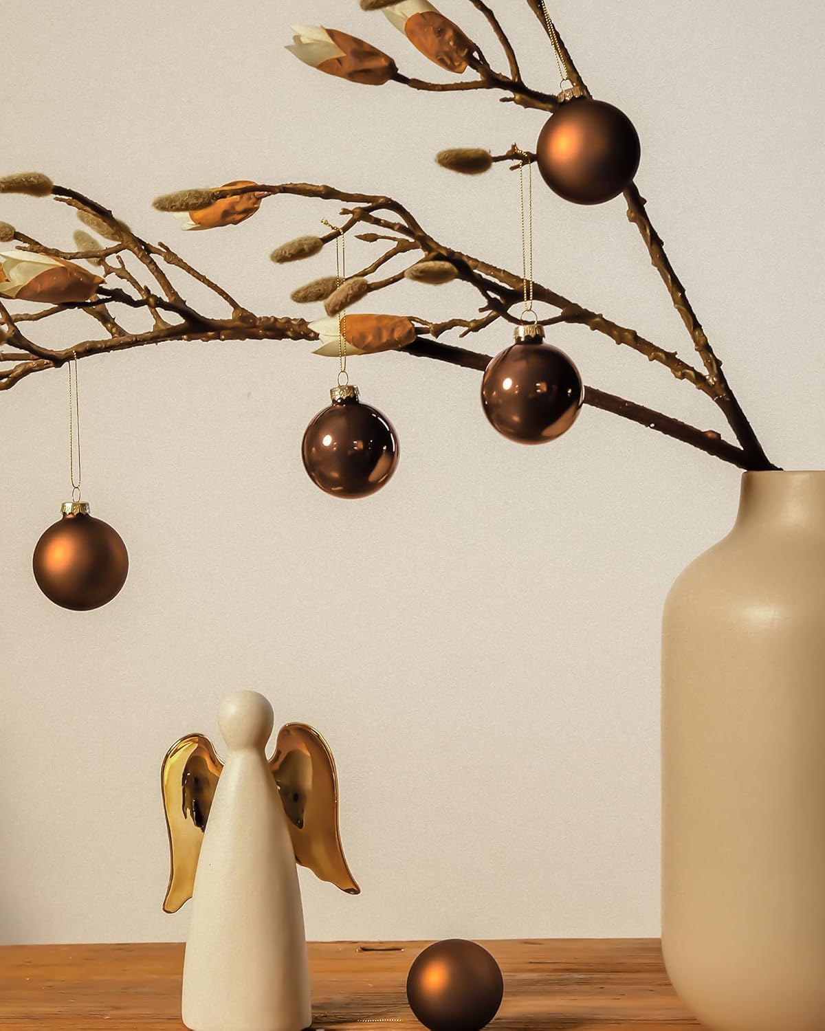 Adornos de bola de Navidad de vidrio marrón, bombillas colgantes de 2.36 pulgadas para árbol de Navidad, juego de 12 bolas colgantes para