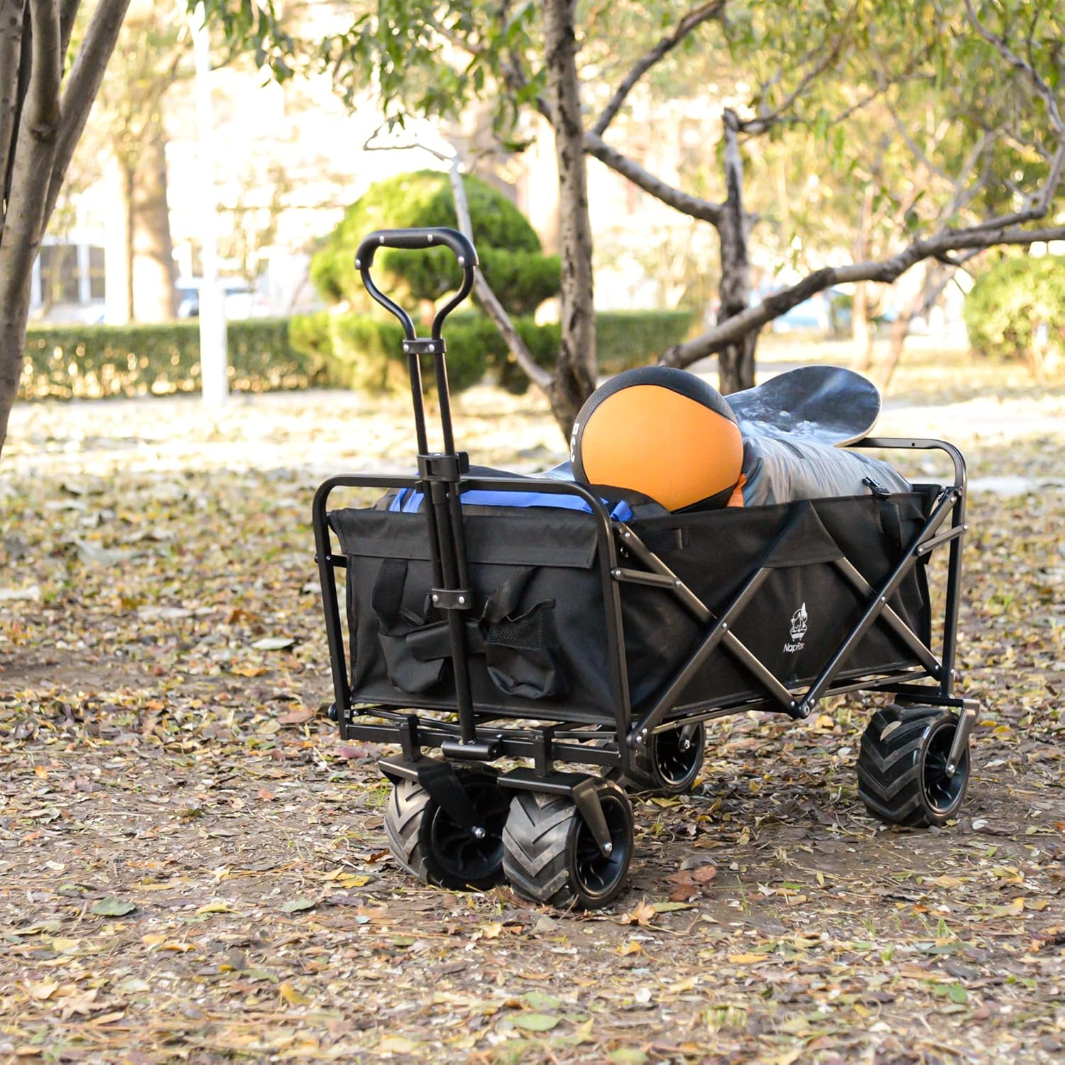 Carrito plegable de playa plegable resistente con ruedas todo terreno para arena con red de carga, correas, carro de playa utilitario para arena,