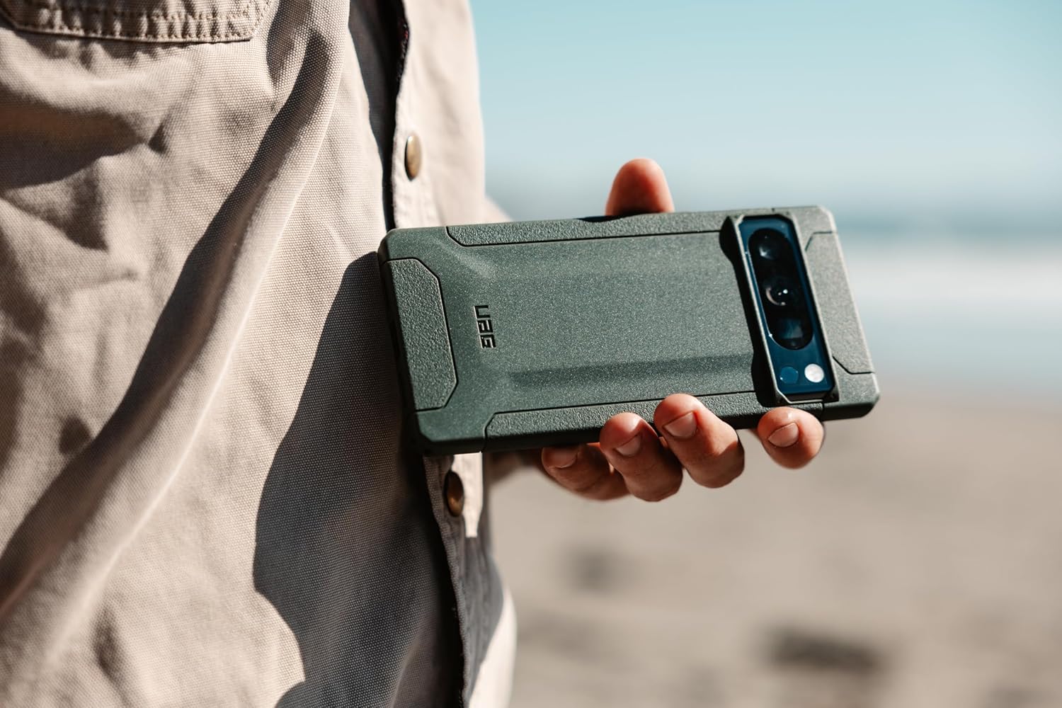 URBAN ARMOR GEAR UAG – Funda protectora hecha para Google Pixel 8, color verde oliva verde oliva, delgada, resistente a los impactos, resistente a