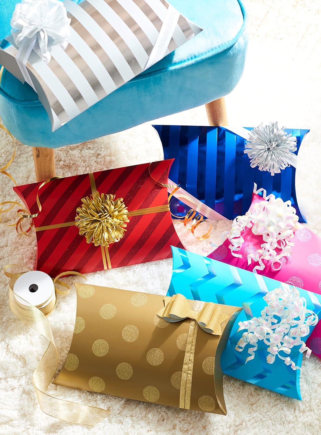 American Greetings Cajas de regalo de almohada, lunares y rayas multicolor (4 cajas)