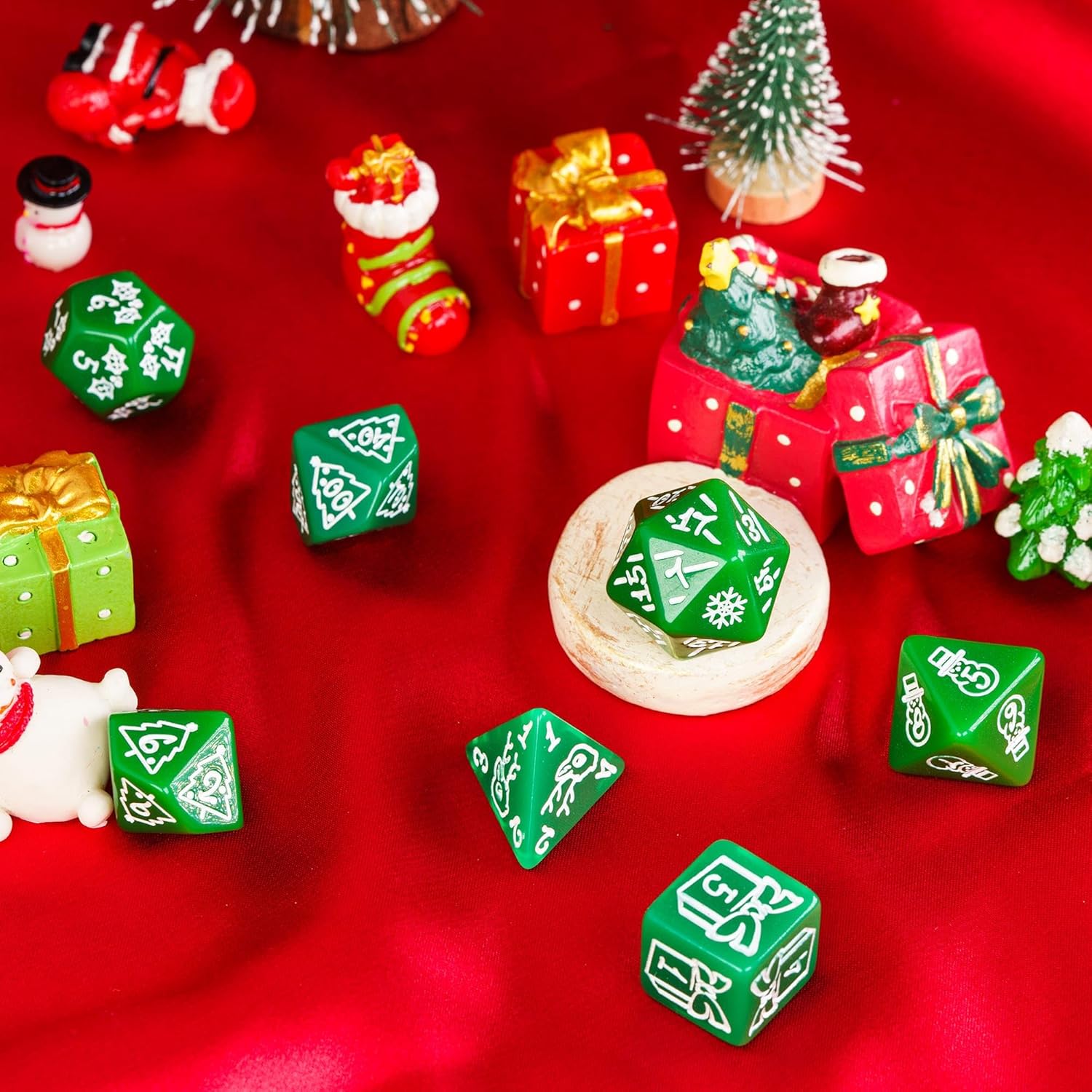 HDdais Dados de Navidad con 7 troqueles poliédricos DND con árbol de Navidad y patrón de muñeco de nieve adaptados para Dungeons and Dragons MTG