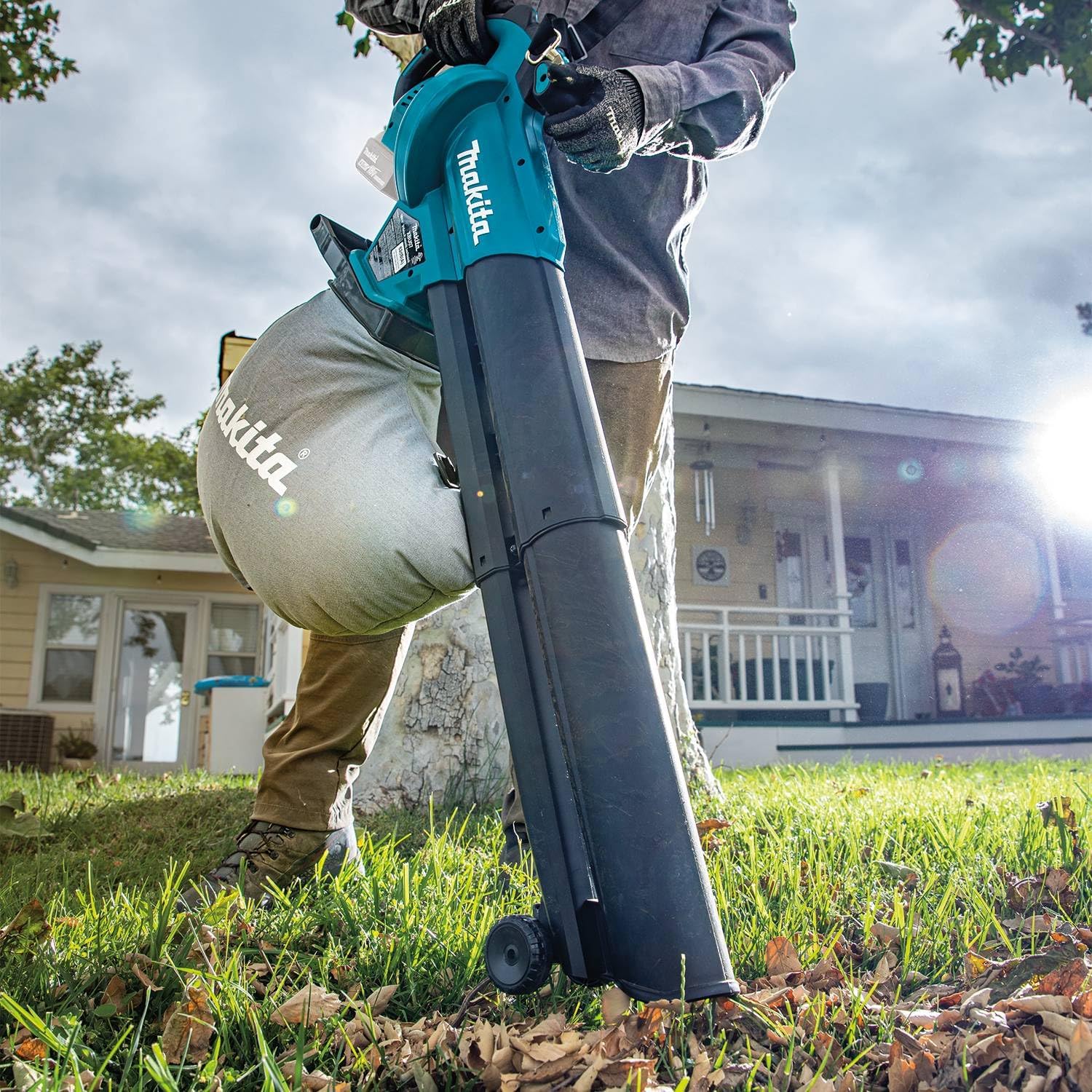 Makita XBU07Z 18V LXT Soplador sin escobillastrituradora al vacío, solo herramienta