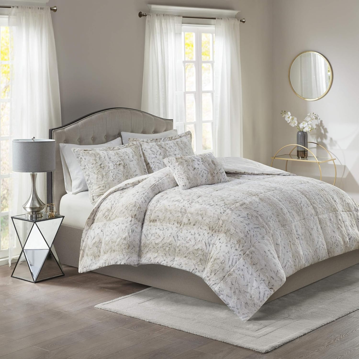 Madison Park Zuri Soft Plush Comforter Set, Faux Fur Animal Stripes Design, Faux Mink On The Reverse, Modern All Season Bedding Set with Matching