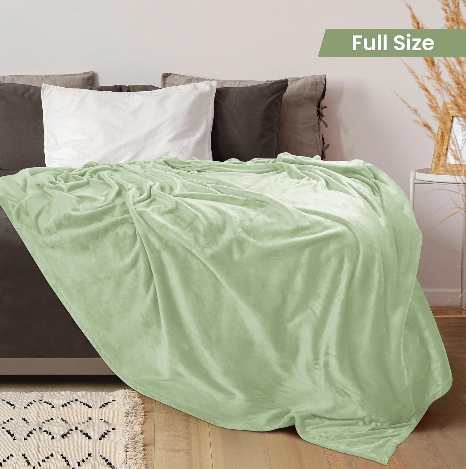 Utopia Bedding Manta de forro polar, tamaño matrimonial, color verde salvia, 10.53 ozm, de lujo, mullida, suave y antiestática de microfibra (90 x