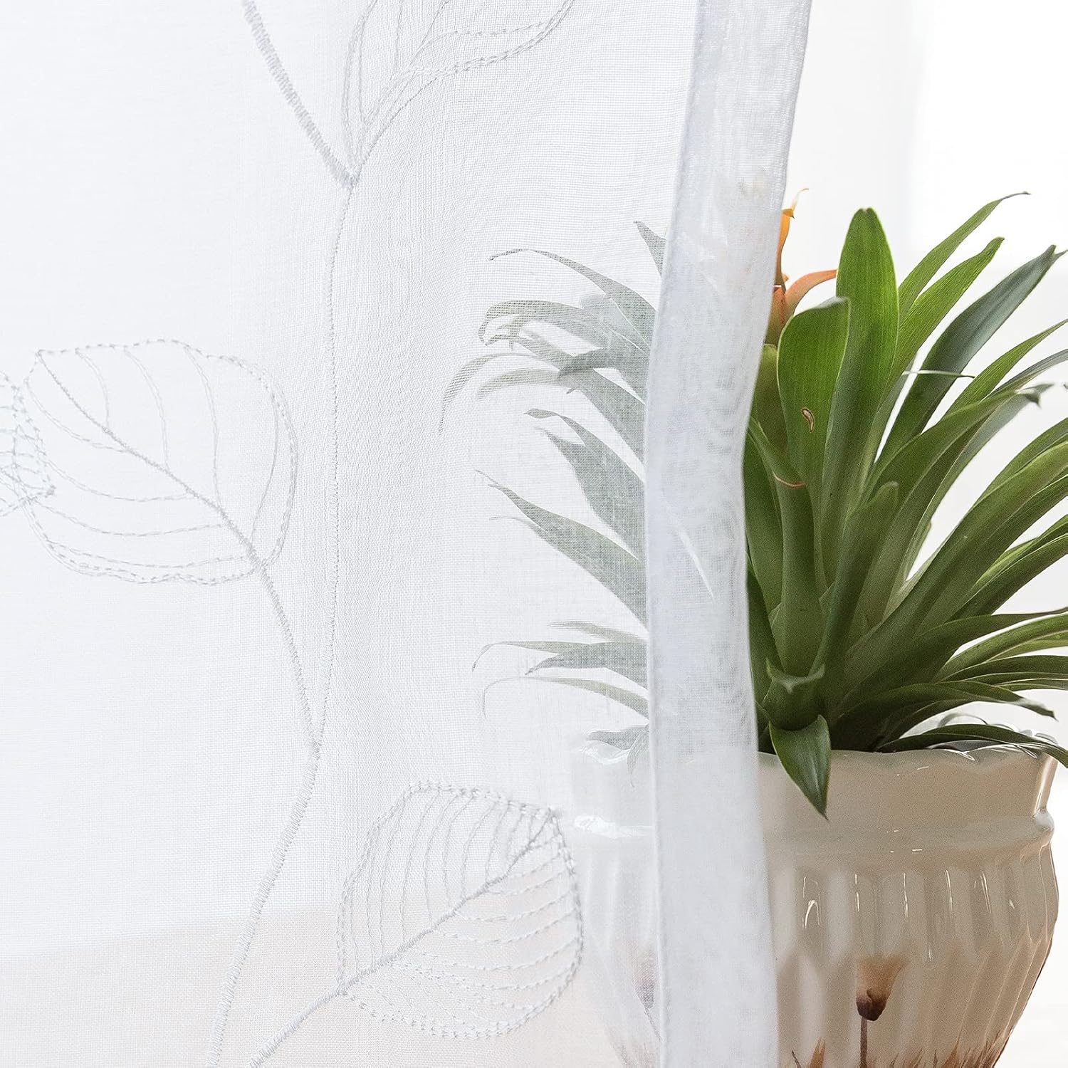 Lazzzy  Cortinas traslúcidas con hojas bordadas (2 piezas)