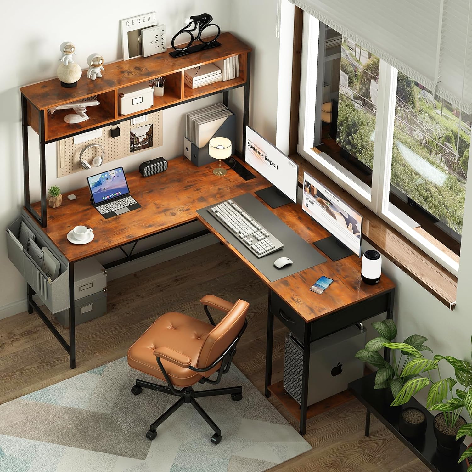 Yoobure Escritorio en forma de L con tira LED y toma de corriente, escritorio reversible en forma de L, escritorio esquinero, escritorio de oficina