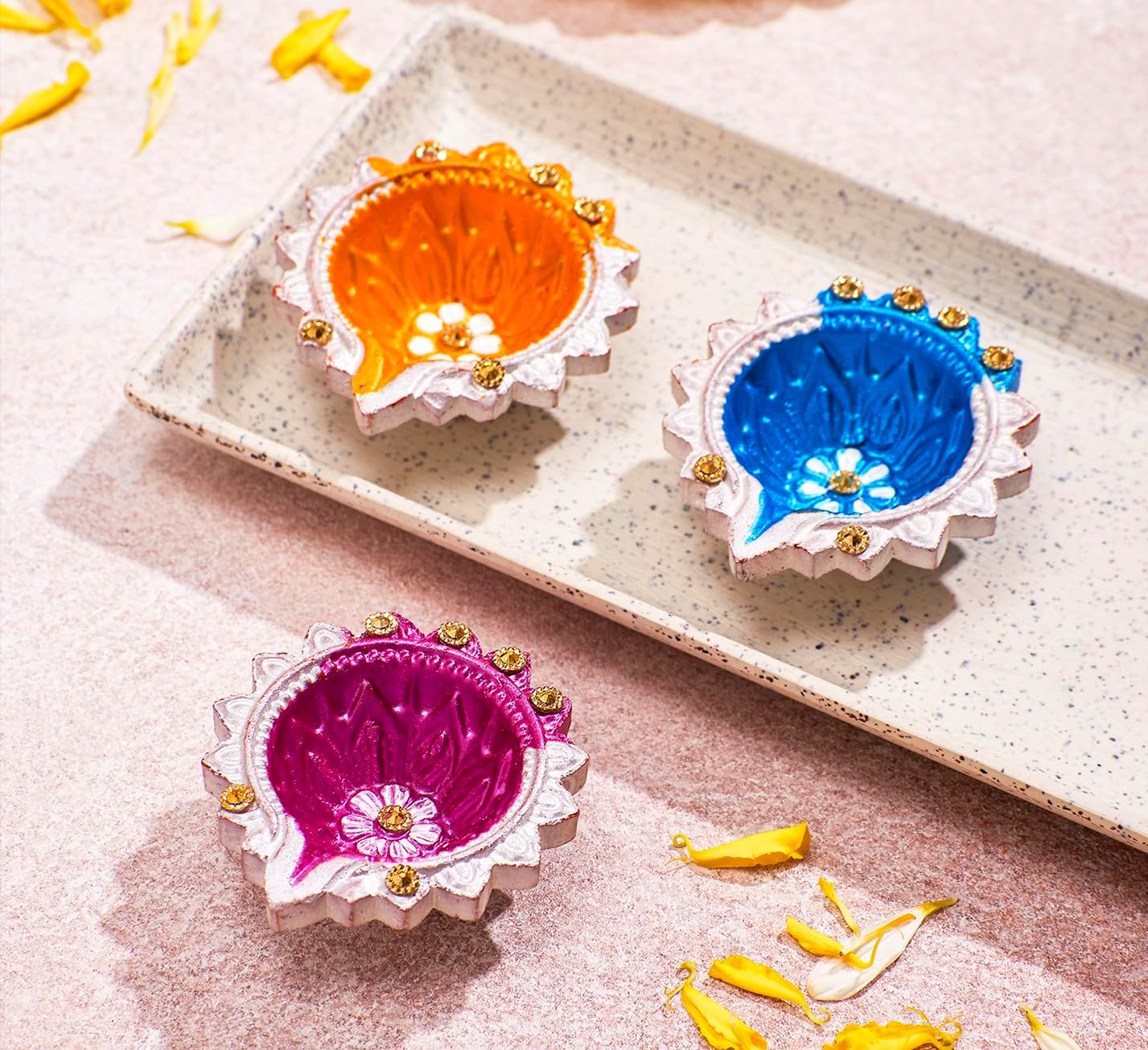 IndoTribe 12 piezas Diwali Diyas para decoración Diwali Decoraciones para el hogar Diwali luces Diwali Decoración Diwali Diya Diwali Vela Diwali