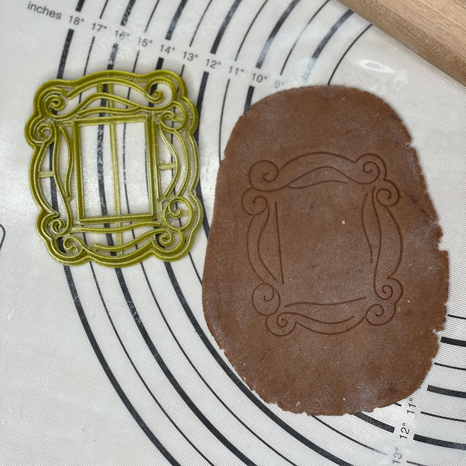 Marco de amigos de Monica’s Apartment Cookie Cutter & Mold producido por 3D Kitchen Art