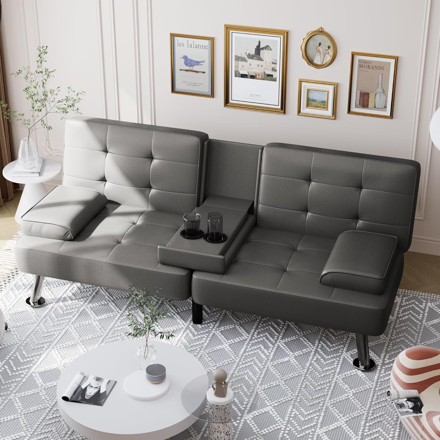Sofá cama tipo futón plegable convertible para sala de estar, sofá biplaza tapizado de piel sintética con reposabrazos extraíbles, patas de metal, 2