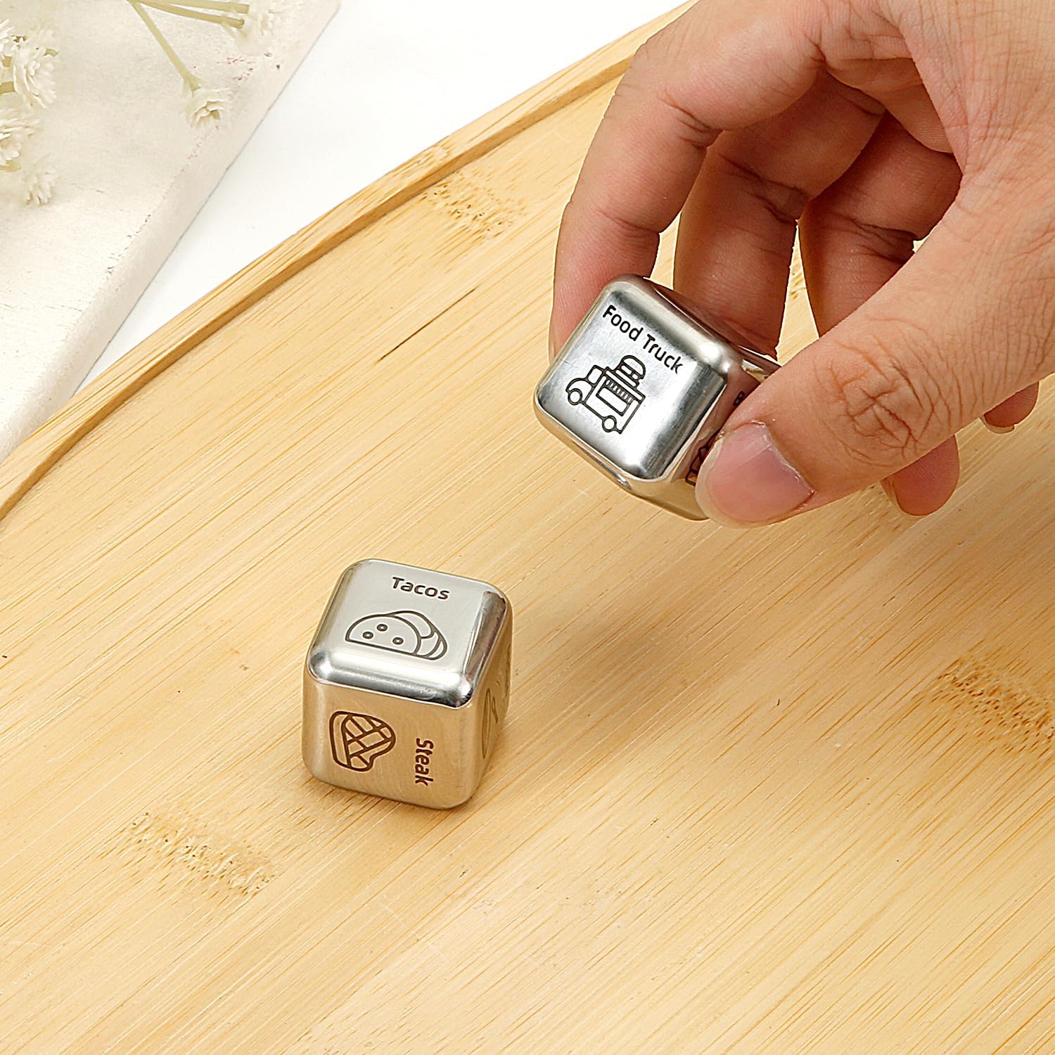 2 dados de decisión de alimentos, dados de acero de 1 x 1 x 1 pulgada, dados de metal para decidir comida para citas, citas, citas, citas, regalos