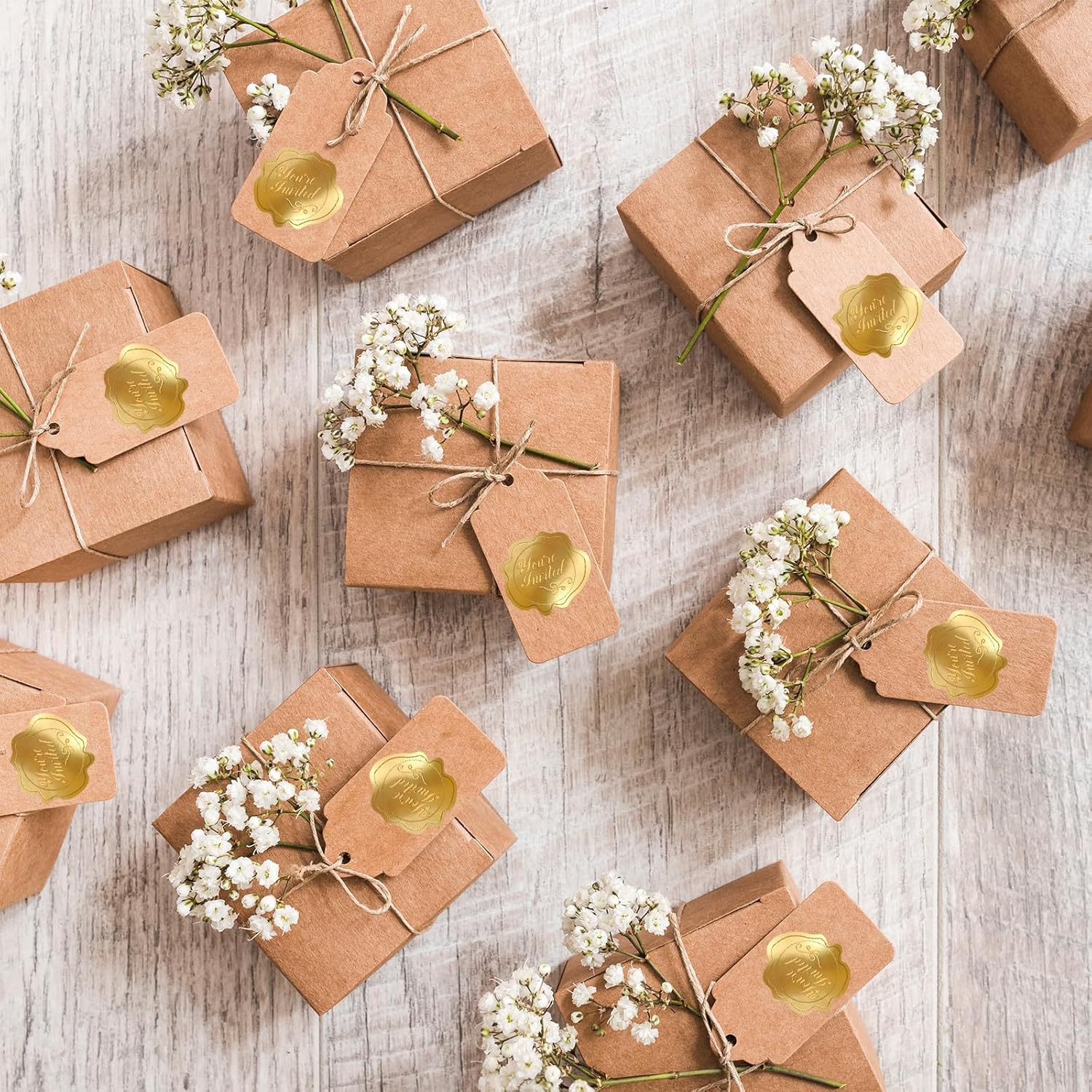 AnyDesign 500 unidades de sellos de papel de aluminio dorados en relieve con texto en inglés “You’re Invited”, calcomanías autoadhesivas para