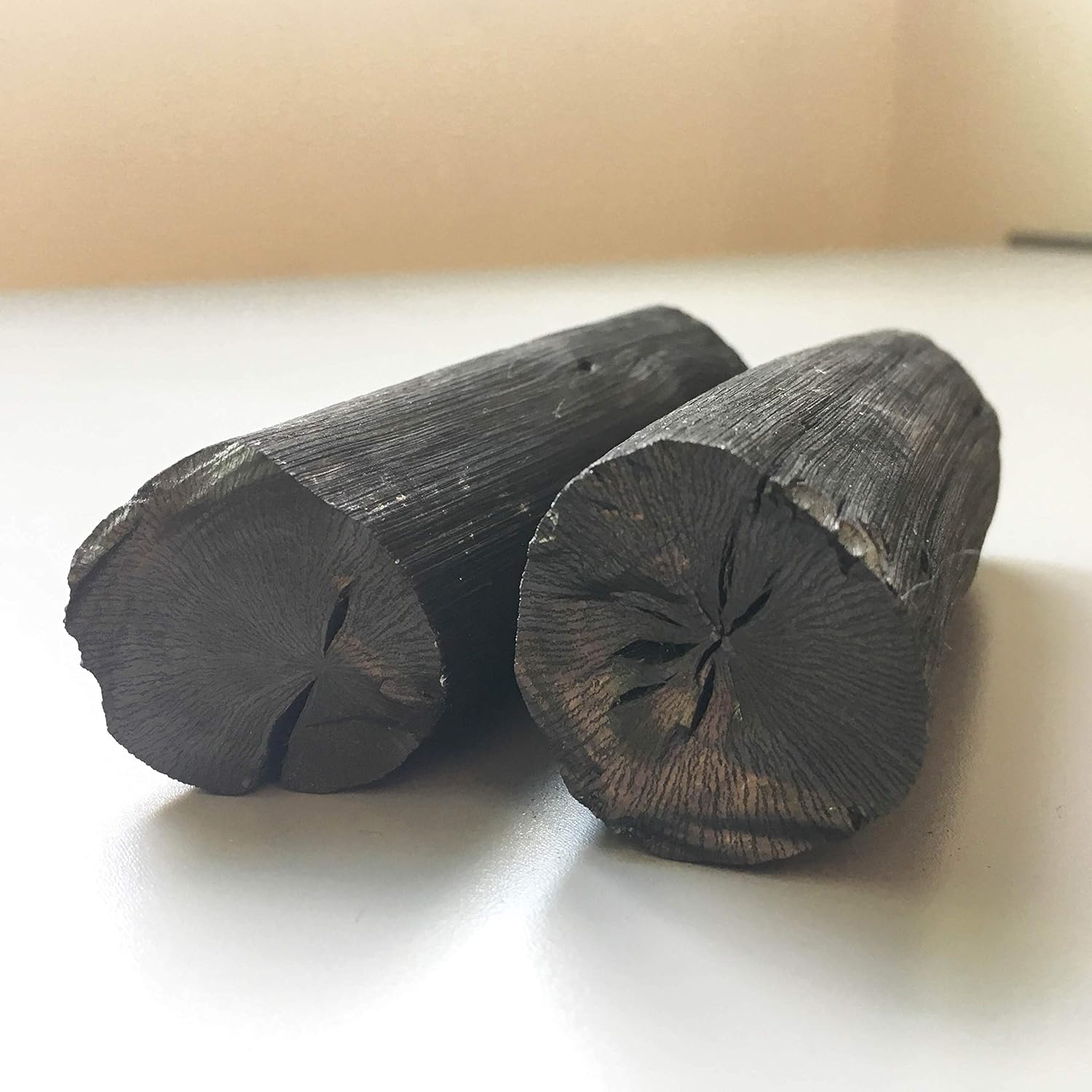 Binchotan Charcoal de Kishu, Japón – Barras purificadoras de agua para agua de gran sabor, 2 varillas, cada barra filtra 1-2 galones de agua