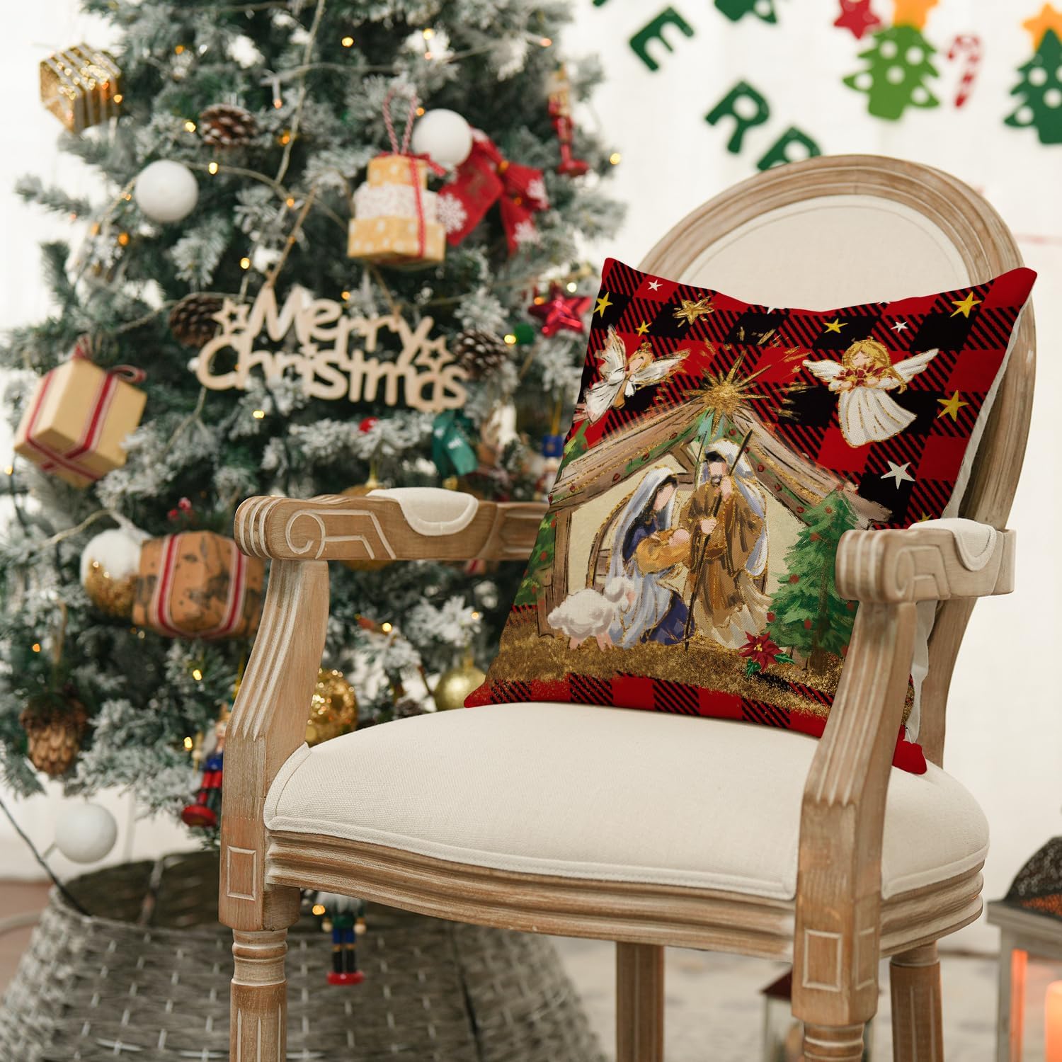 AVOIN colorlife Juego de 4 fundas de almohada de Navidad O Santa Noche Jesús Cardenal Buffalo Buffalo de 16 x 16 pulgadas, con texto navideño con