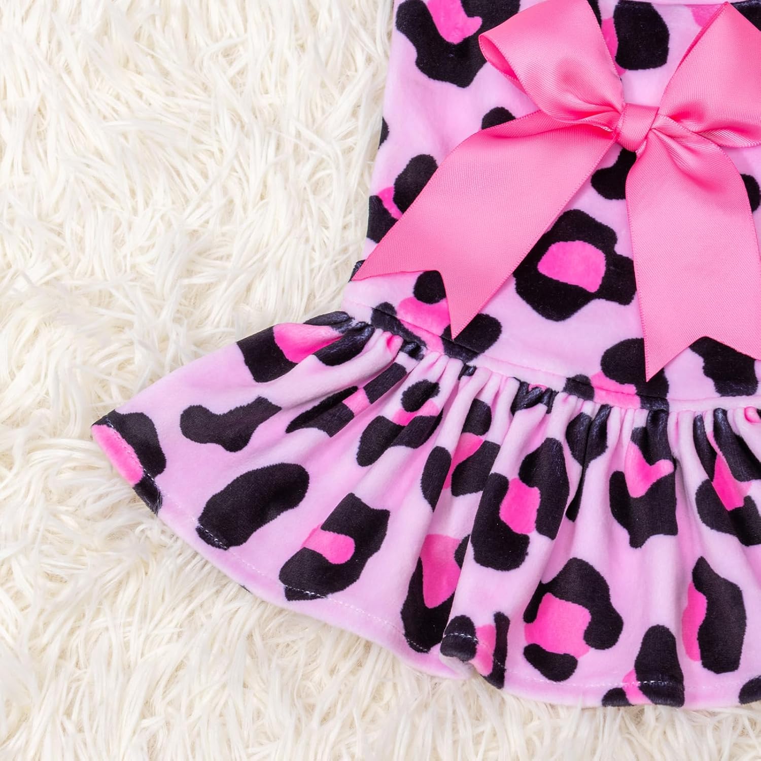CuteBone Vestido de terciopelo para perro de cuello alto, falda con estampado de leopardo, disfraz de falda para cachorros, ropa para mascotas, ropa