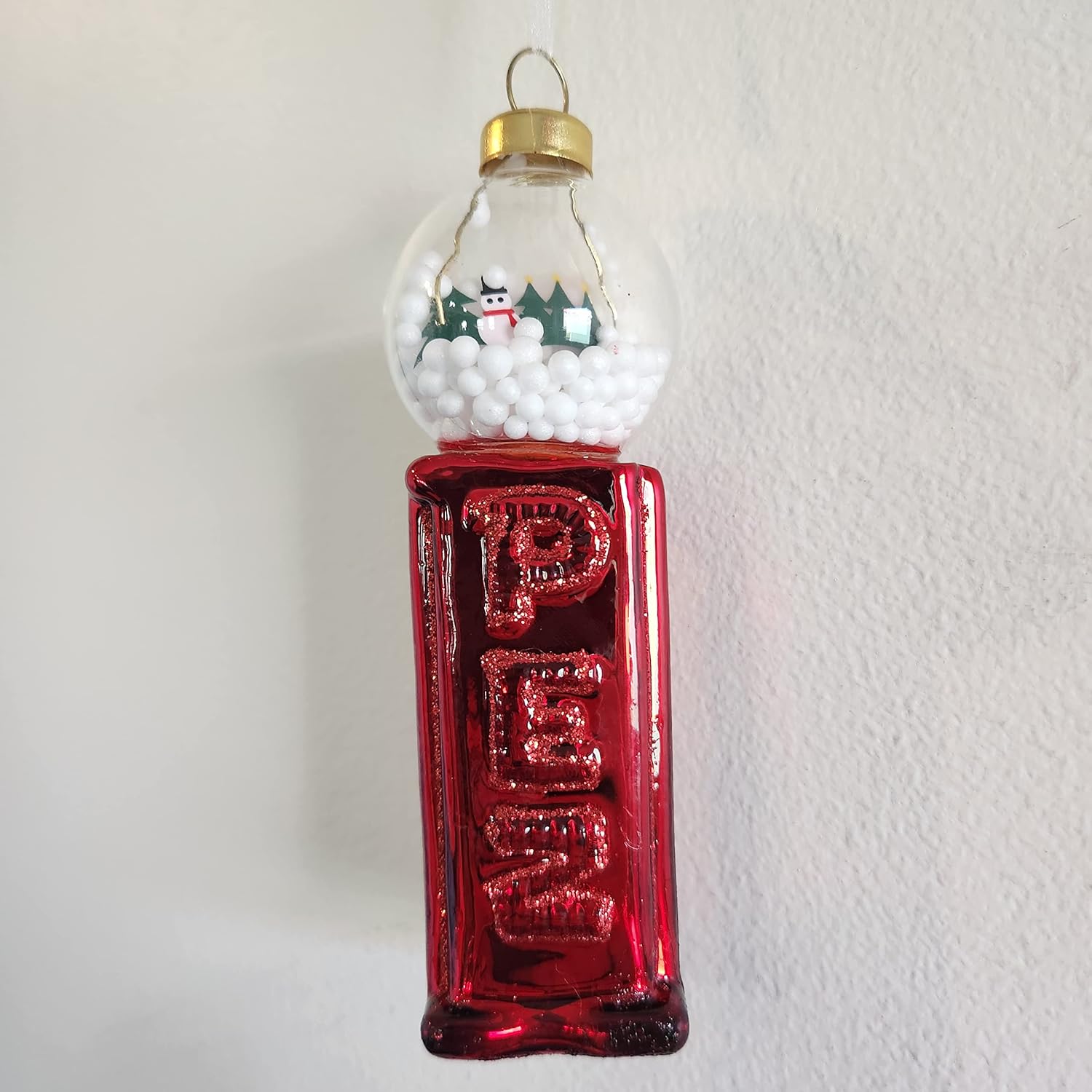Adorno navideño de cristal PEZ con forma de globo de nieve