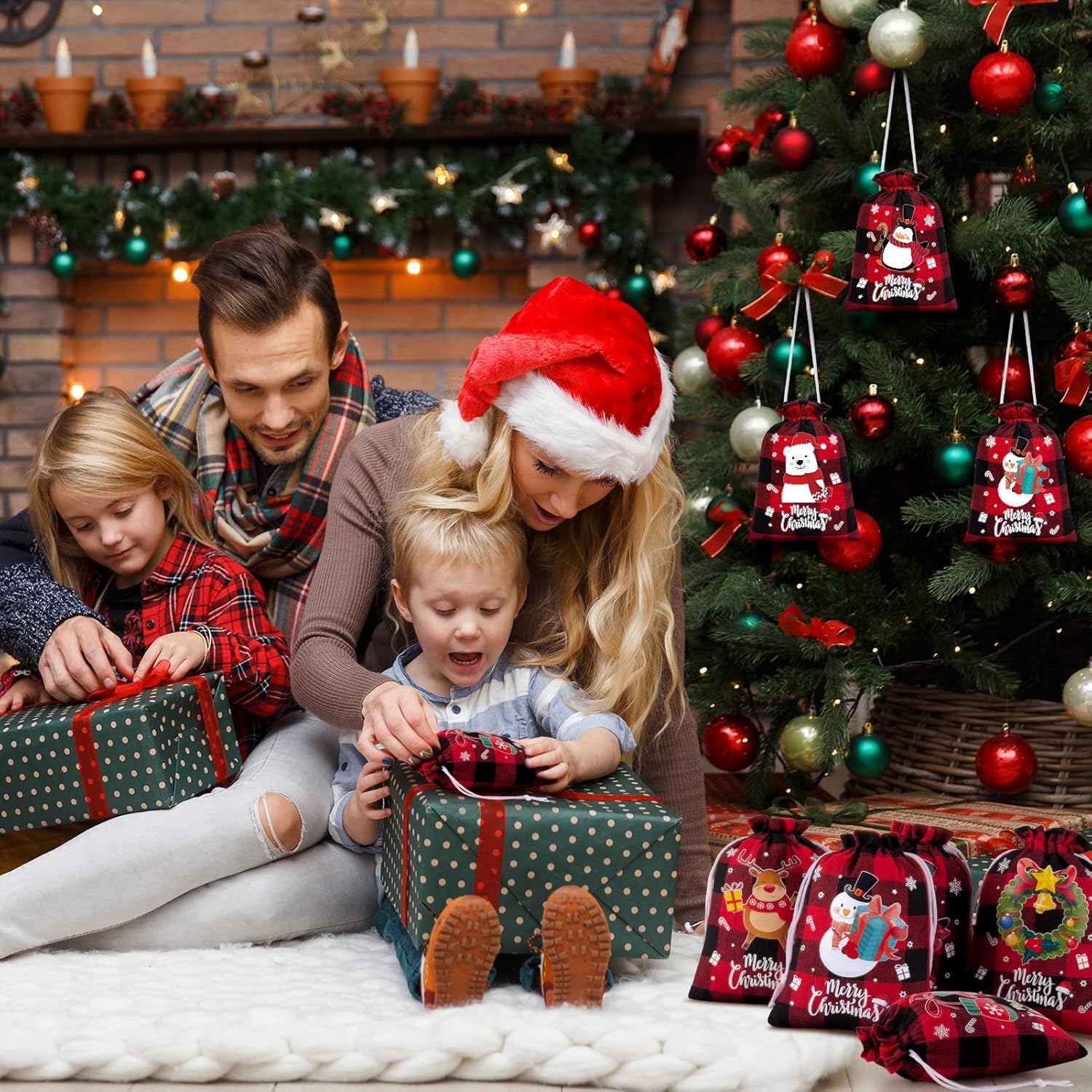 72 bolsas de arpillera con cordón de Navidad, bolsas de regalo de Navidad a cuadros, bolsas de arpillera para dulces de Navidad, pequeñas bolsas de