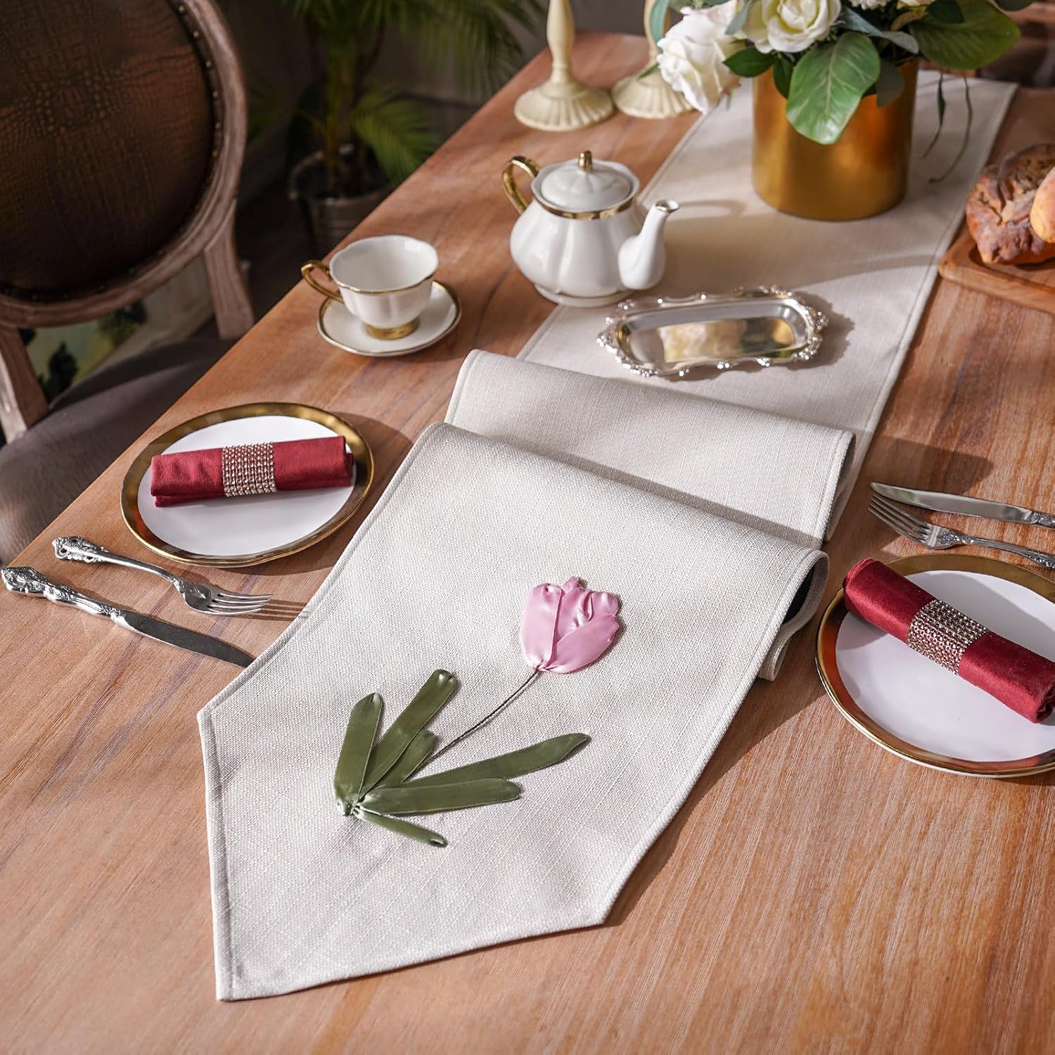 ARTABLE Caminos de mesa hechos a mano, bordado, rosas, tulipanes, flores, lino natural, para mesa de café, bufanda, patrones clásicos vintage