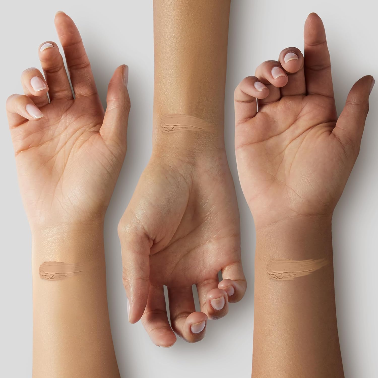 Fièra Corrector de lujo con antienvejecimiento  Cobertura durante todo el día para ojeras, líneas finas, arrugas y manchas  ArenaSable, 0.5 onzas