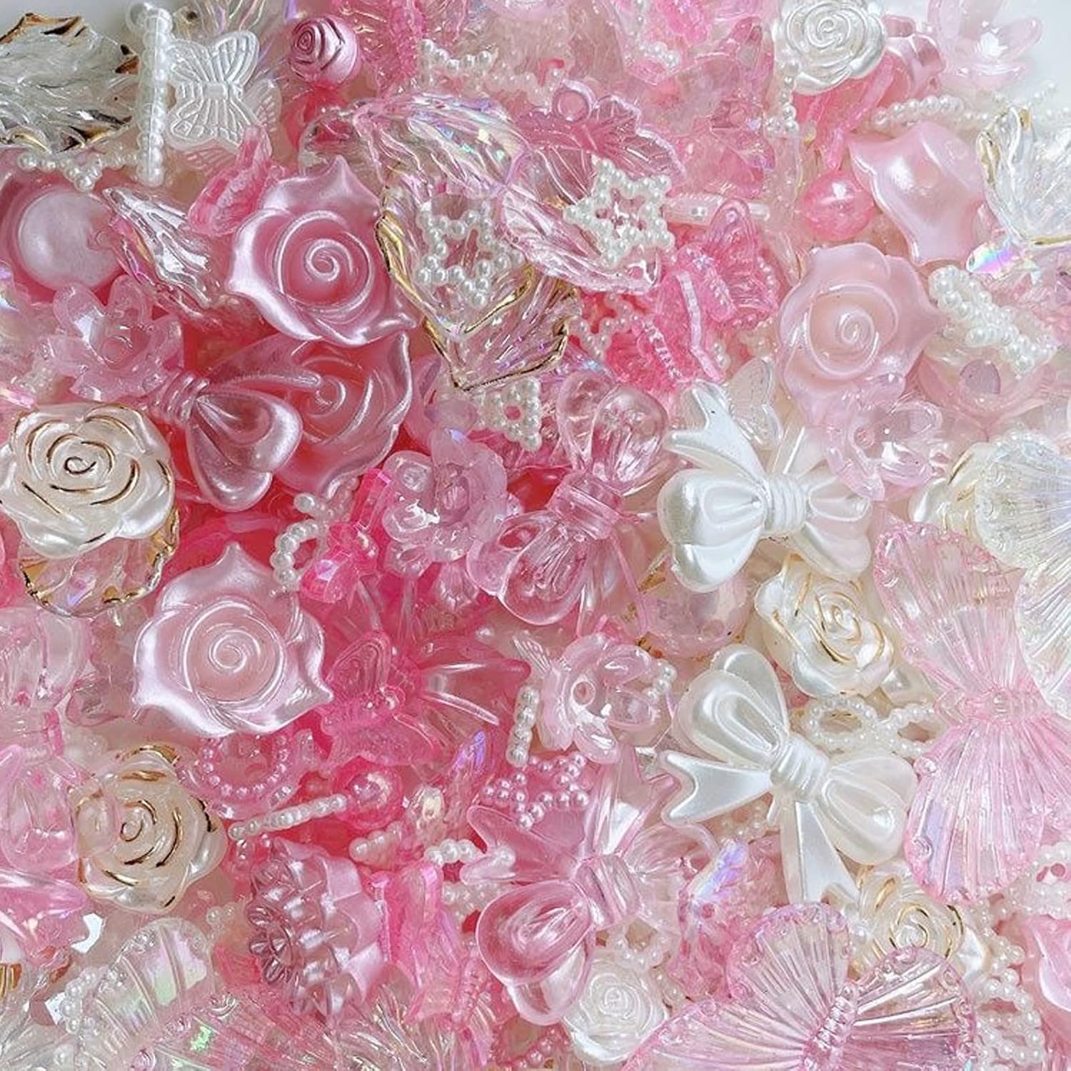 250 cuentas de resina 3D con parte trasera plana, lazos de flores de resina rosa y blanca, cuentas de mariposa con perlas planas redondas para hacer