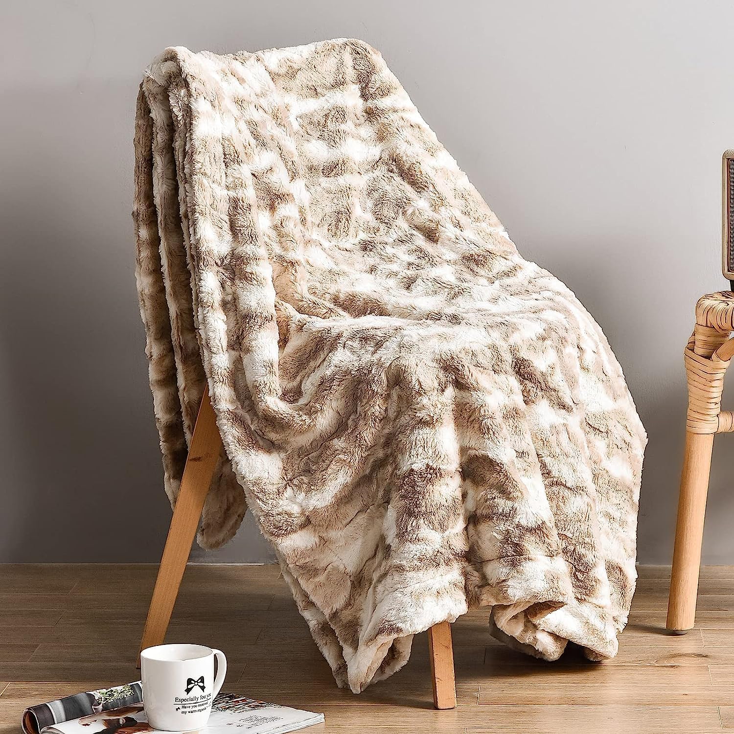 Manta suave, de 50 x 60 pulgadas, lujosa, cálida, esponjosa, gruesa, cómoda, suave, de piel sintética para el otoño, para sofá, cama, sofá, manta