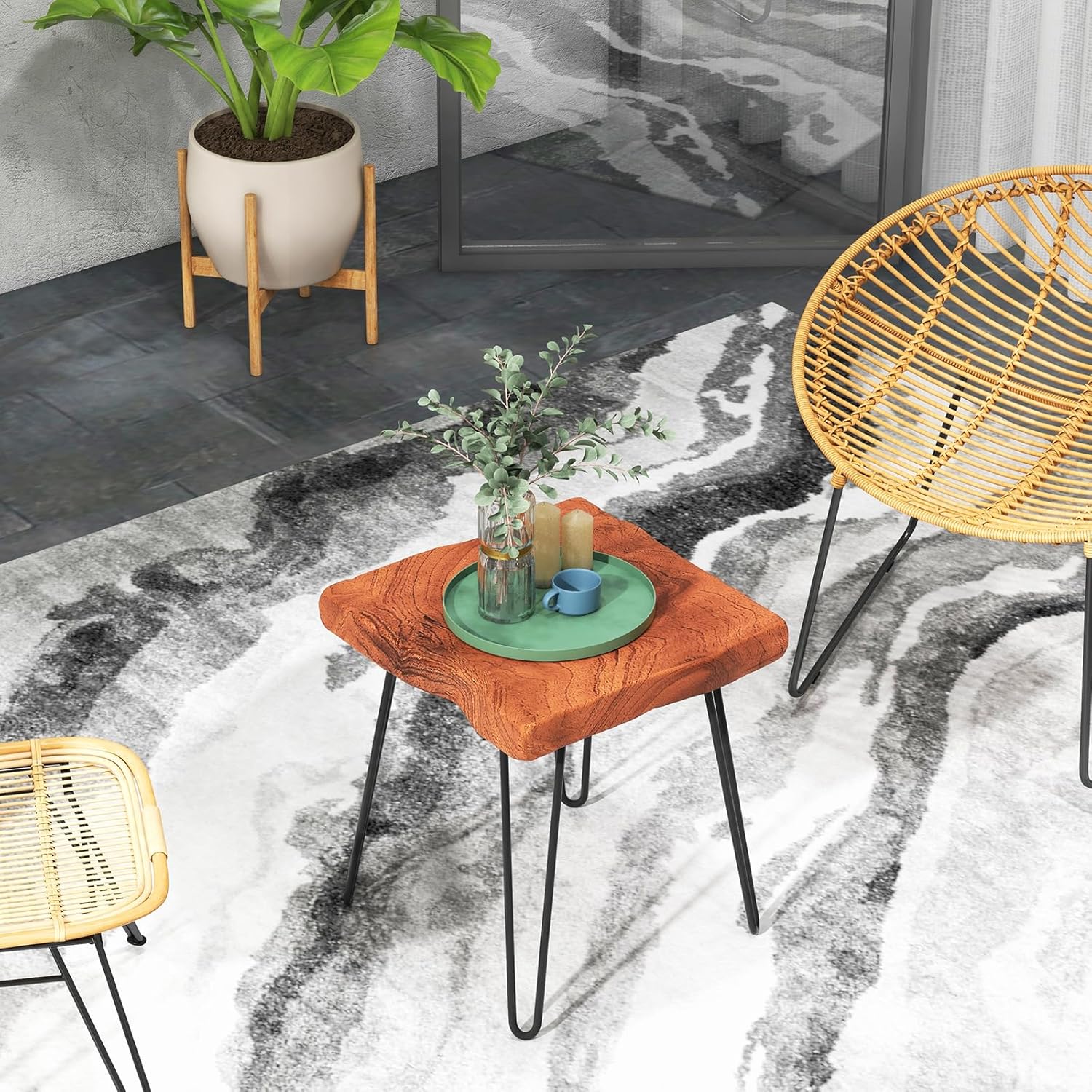 Giantex Mesa auxiliar de madera de teca, mesa auxiliar sólida con borde vivo para exteriores con grano natural y patas de metal resistente, soporte