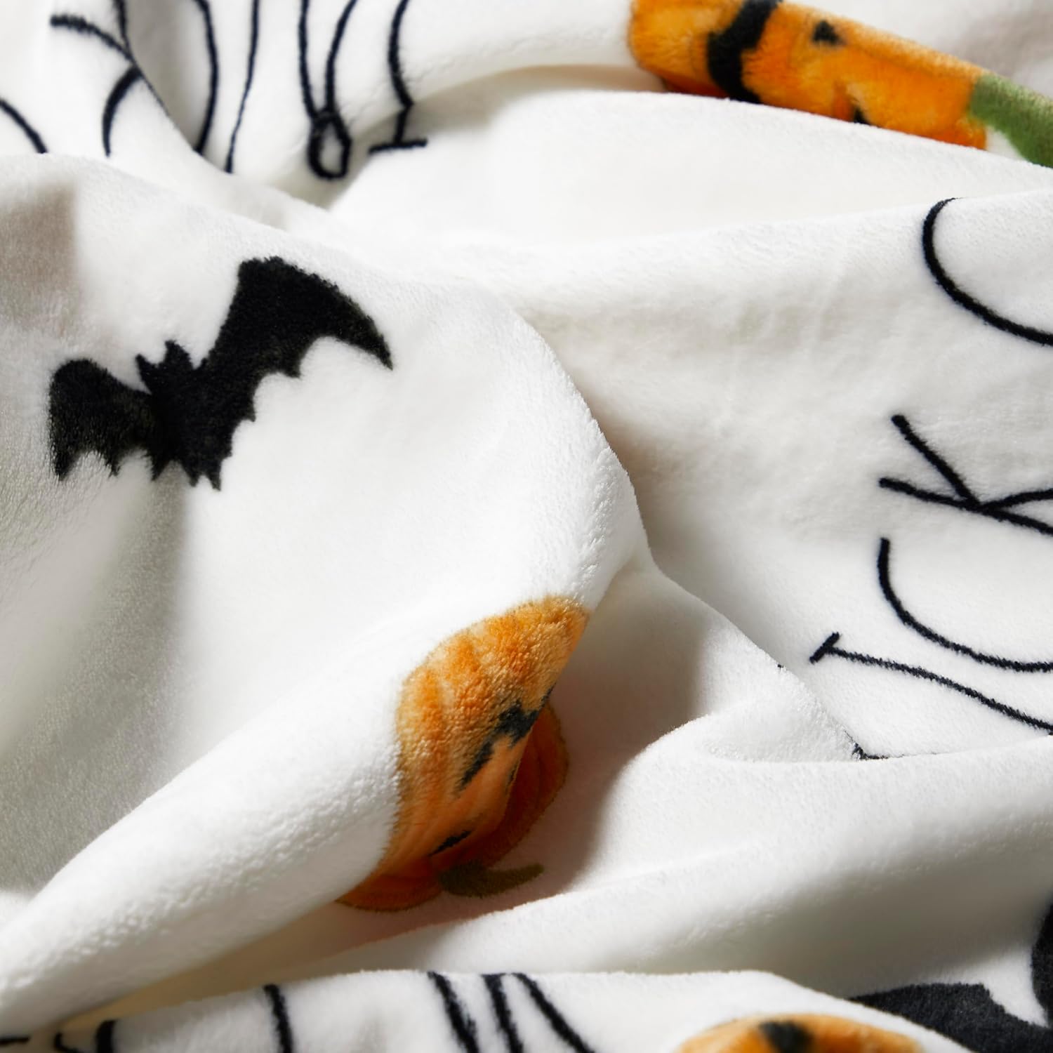 Rae Dunn Manta suave y decorativa para cama o sofá, mantas acogedoras para sofá, manta de felpa suave bordada de murciélago Jacklatern, 50 x 70
