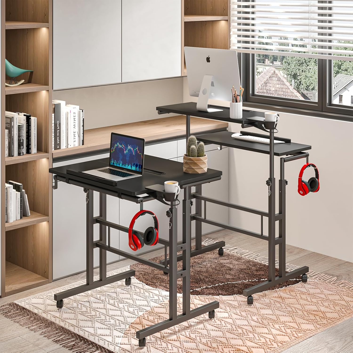 Escritorio móvil de pie, escritorio de altura ajustable con soporte para tazas, escritorio de pie sobre ruedas, escritorio rodante para oficina en