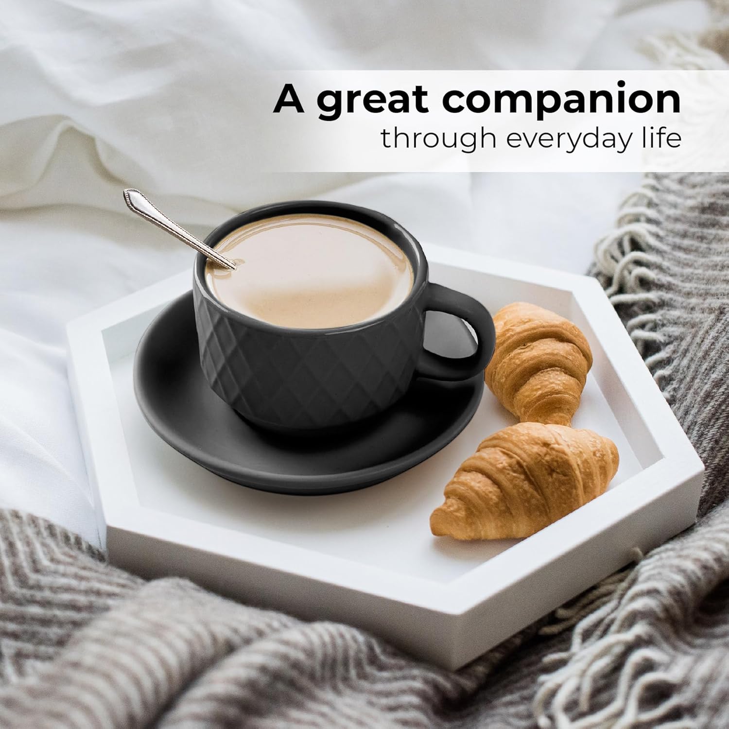 MIAMIO – 6 tazas de café expreso de gres de 2.5 onzas, juego moderno de tazas con soporte y platillos – Colección Palmanova (negro)