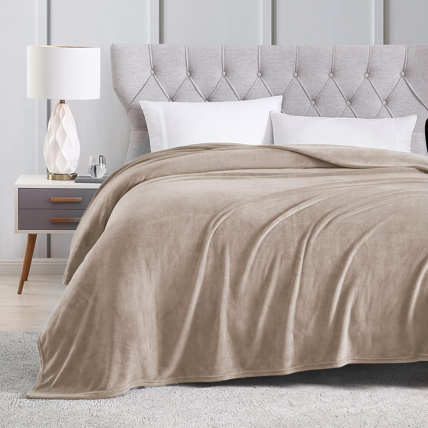 EXQ Home – Cobija de vellón, color beige, para cama o sofá, cobija de franela de microfibra mullida para adultos o niños