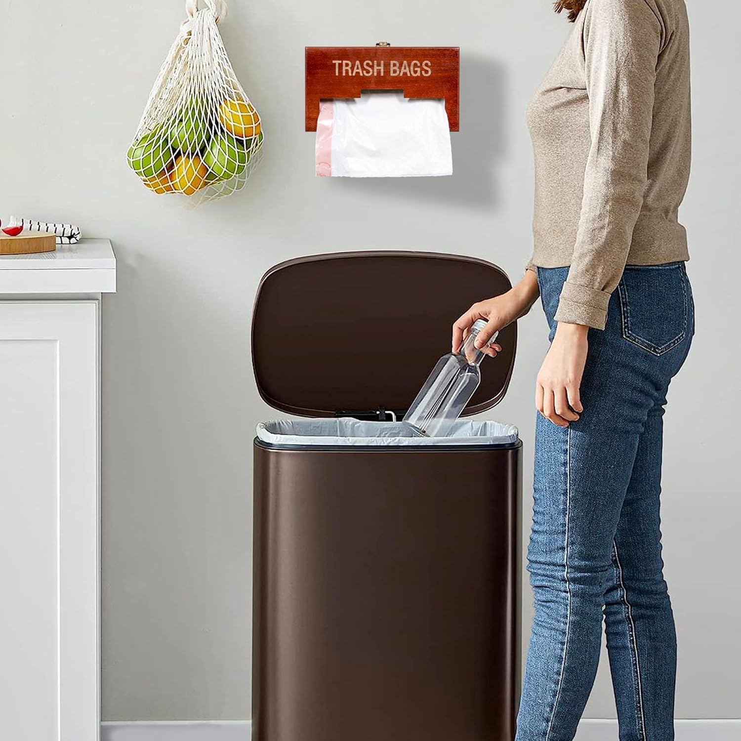 Dispensador de bolsas de basura Dispensador de bolsas de basura montado en la pared Soporte de rollo para encimera, almacenamiento y organización