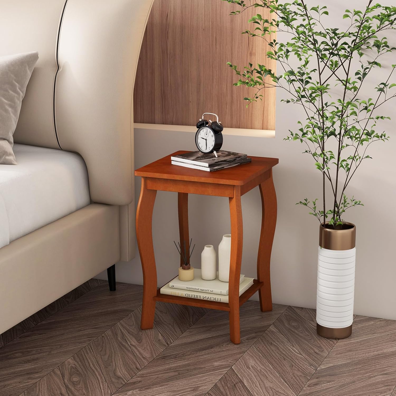 GOFLAME Mesa auxiliar cuadrada de 2 niveles, moderna mesa auxiliar de sofá con estante de almacenamiento, patas de madera maciza, mesa de acento