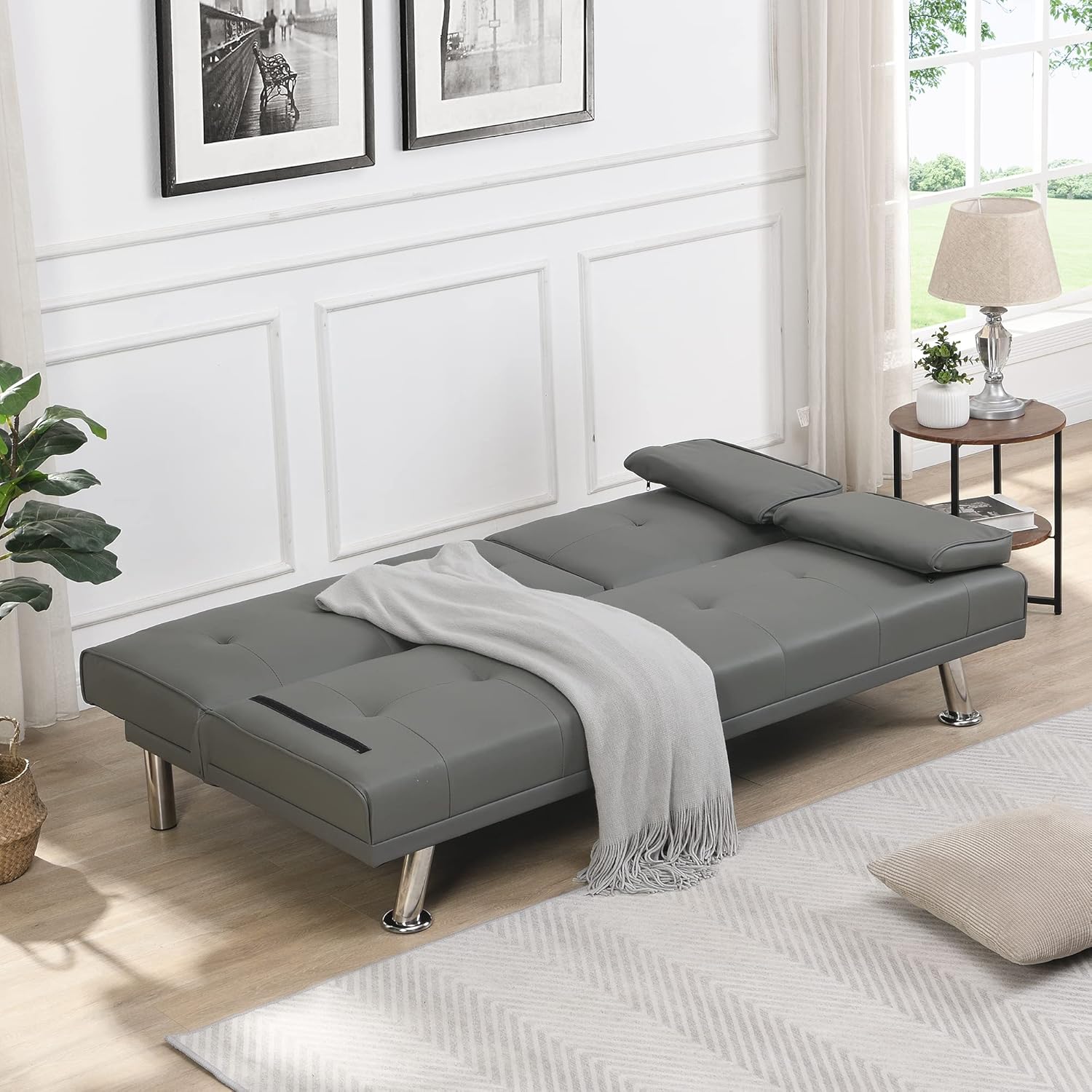 Futón, sala de estar de cuero moderna, sofá biplaza plegable convertible, sofá cama extraíble con 2 portavasos con reposabrazos en el medio, gris
