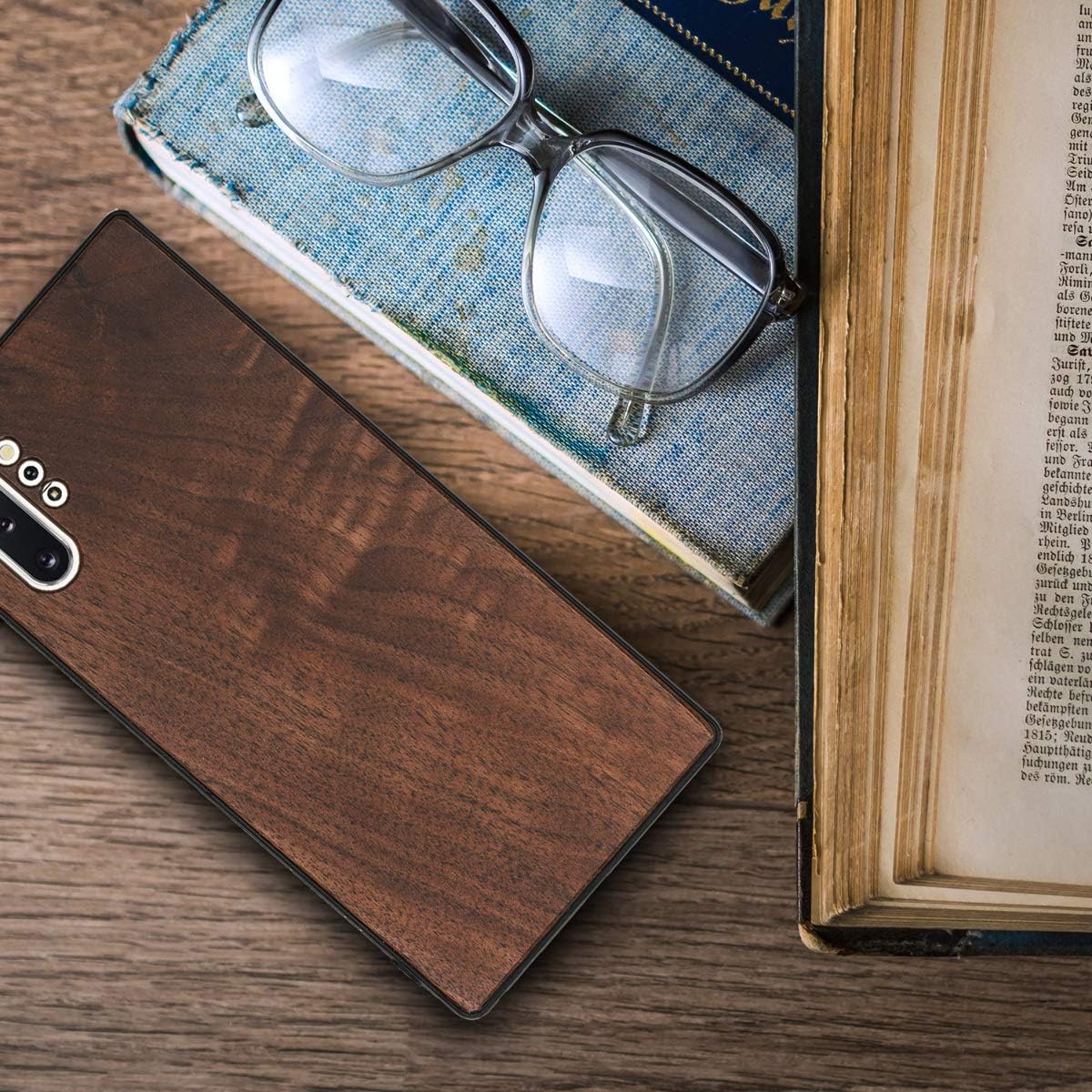 kwmobile Funda de madera real compatible con Samsung Galaxy Note 10 Plus, cubierta de madera dura con parachoques de TPU, color marrón oscuro