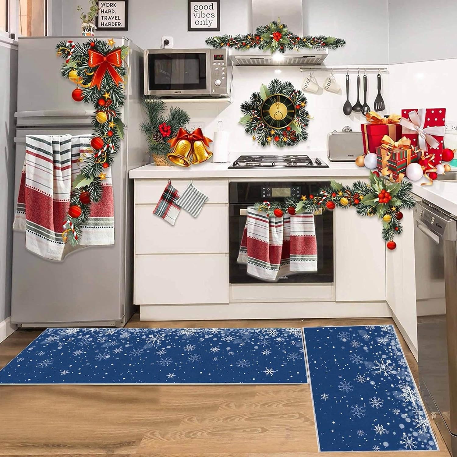 Alfombras de cocina de Navidad 2 piezas acolchadas antifatiga, antideslizantes, impermeables, juego de alfombras de cocina cómodo, tapete de Navidad