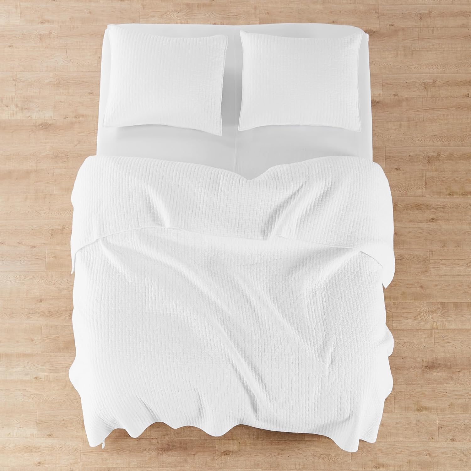 Levtex Home – Juego de colcha de punto de cruz blanco brillante – Colcha Queen y dos fundas estándar – Patrón de punto de cruz – Colcha (104 x 106