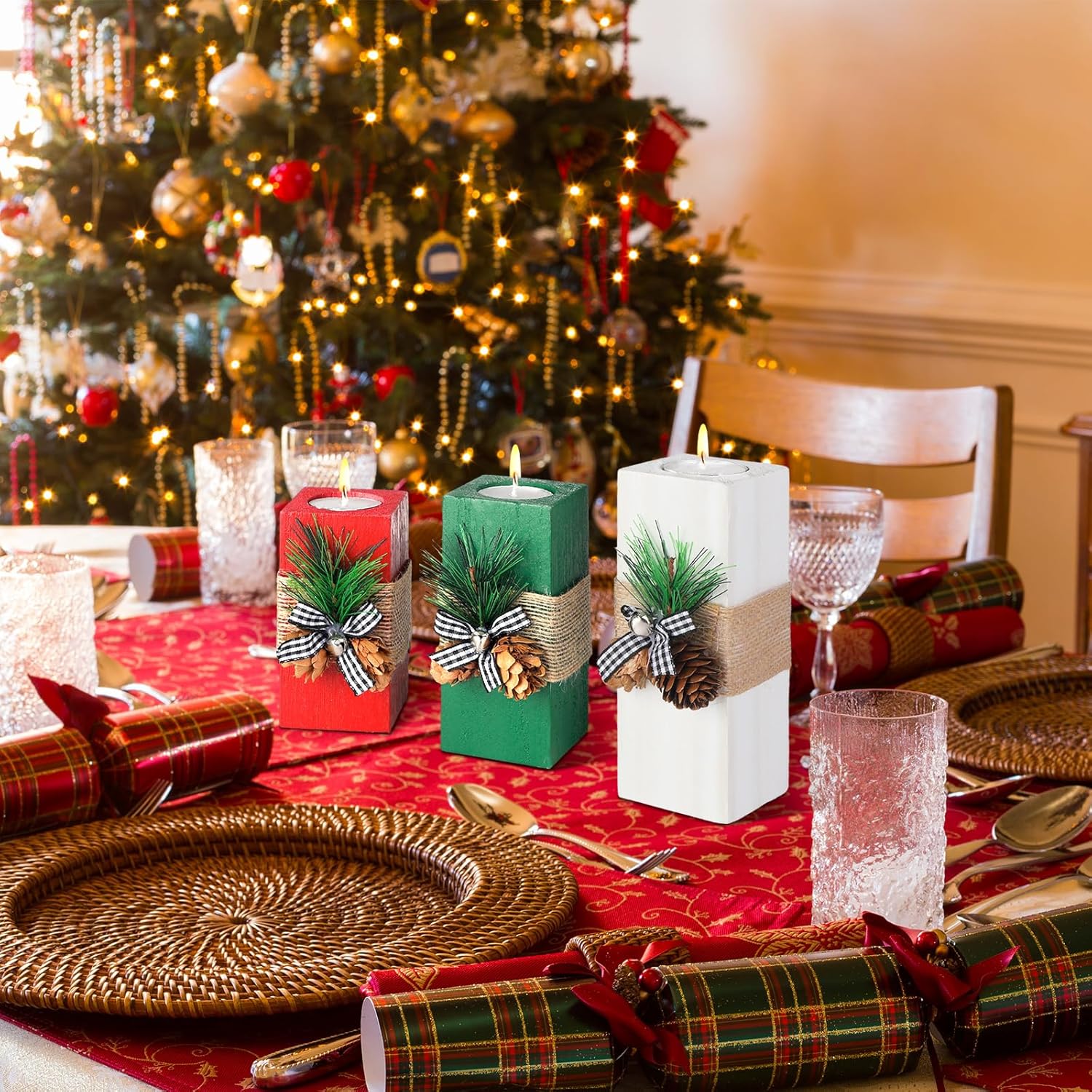3 portavelas de Navidad con velas de madera, candelabros de Navidad, candelabros de madera votiva roja, blanca y verde, para decoración de centro de