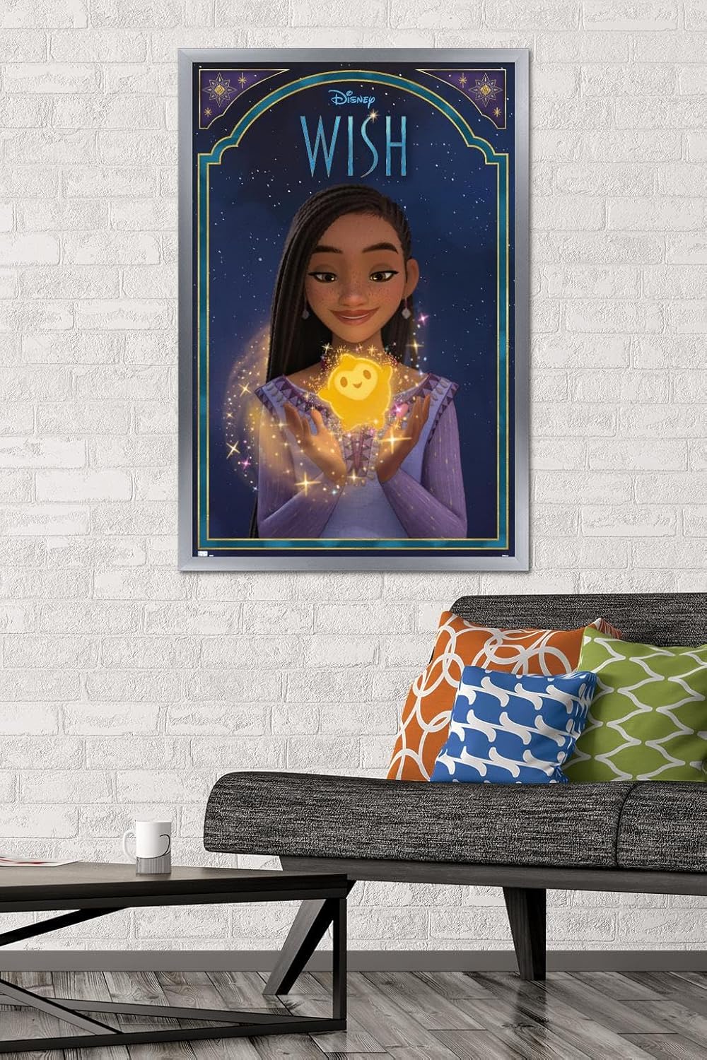 Trends International Disney Wish – Póster de pared de Asha & Star, 22.37 x 34.00 pulgadas, versión enmarcada plateada