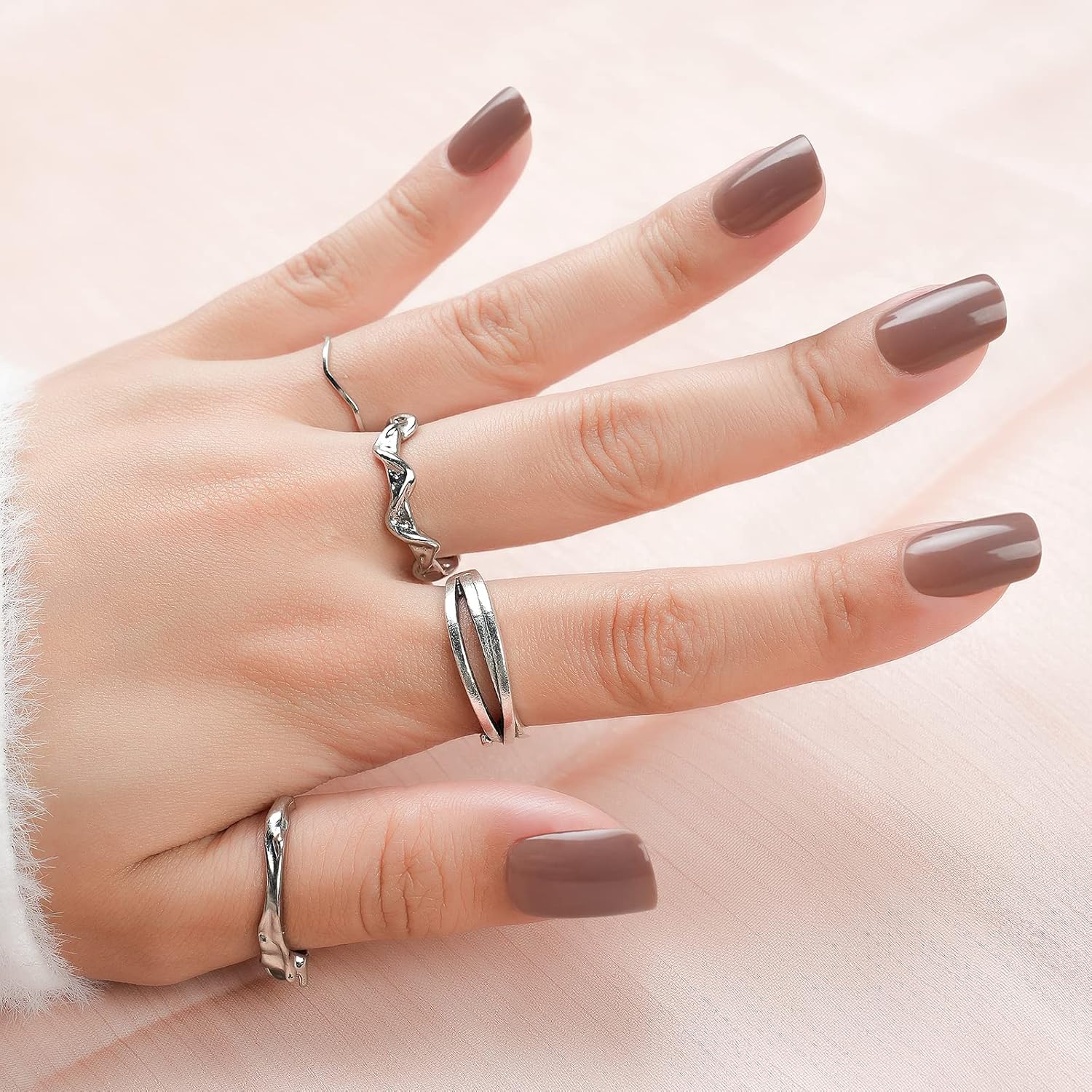Uñas postizas cortas a presión, cuadradas marrones, acrílicas brillantes, sólidas, naturales, 24 piezas de uñas postizas con diseños, kit de arte de