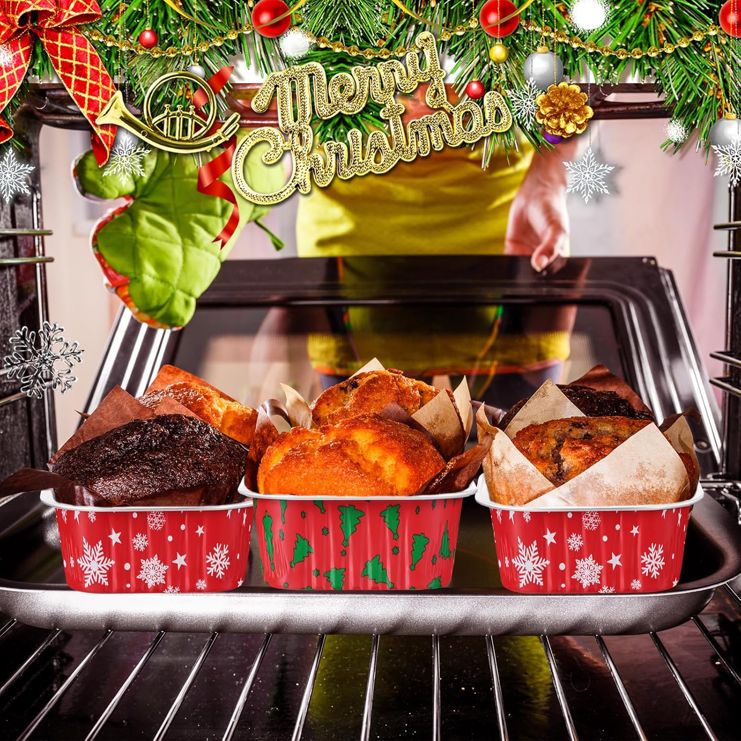 Suttmin 200 tazas de papel de aluminio de Navidad para hornear cupcakes, tazas de postre de 5 onzas con tapas, contenedores cuadrados desechables de