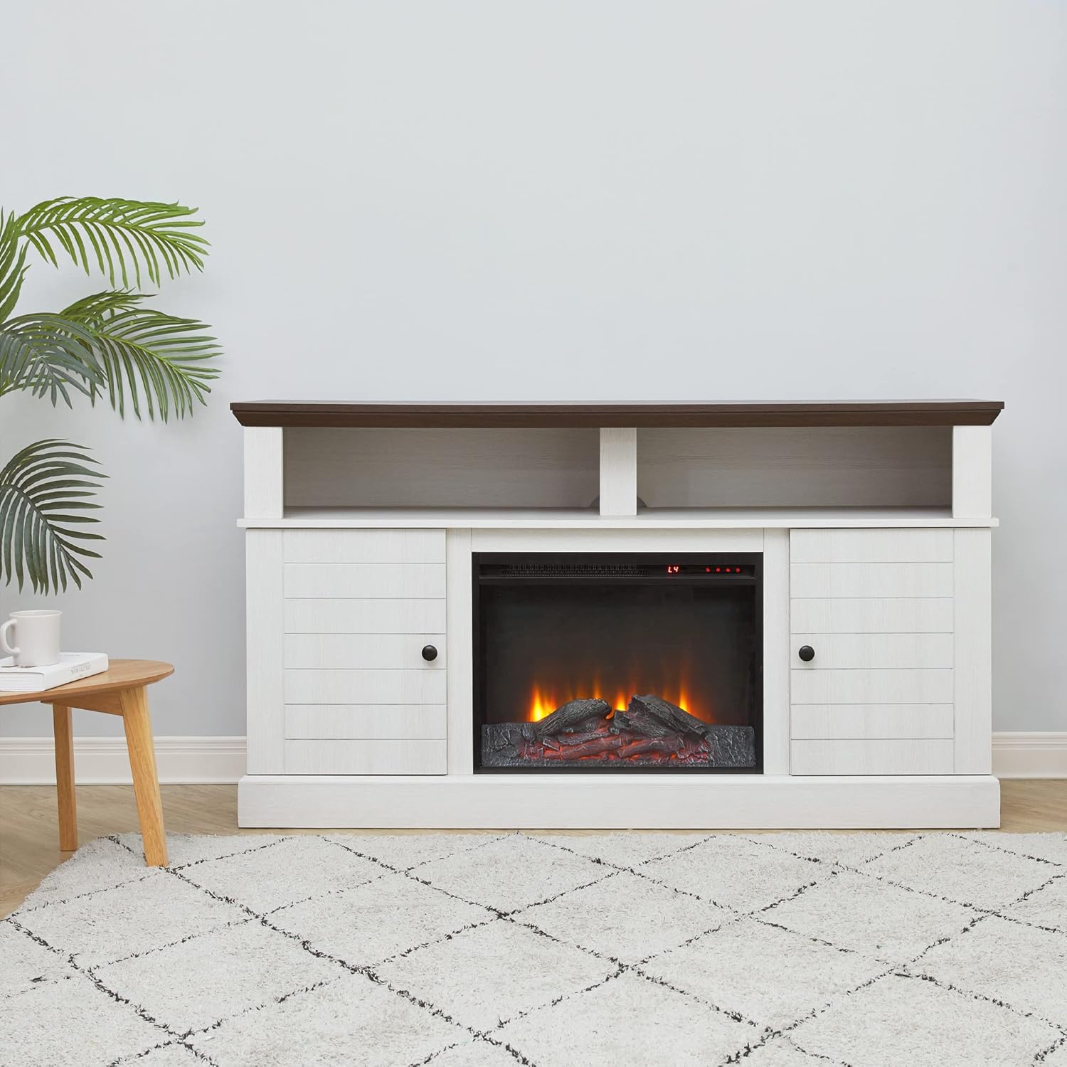 Teamson Home Eliana – Centro de entretenimiento de granja de 60 pulgadas con chimenea, estantes abiertos, dos gabinetes, roble blanco y oscuro