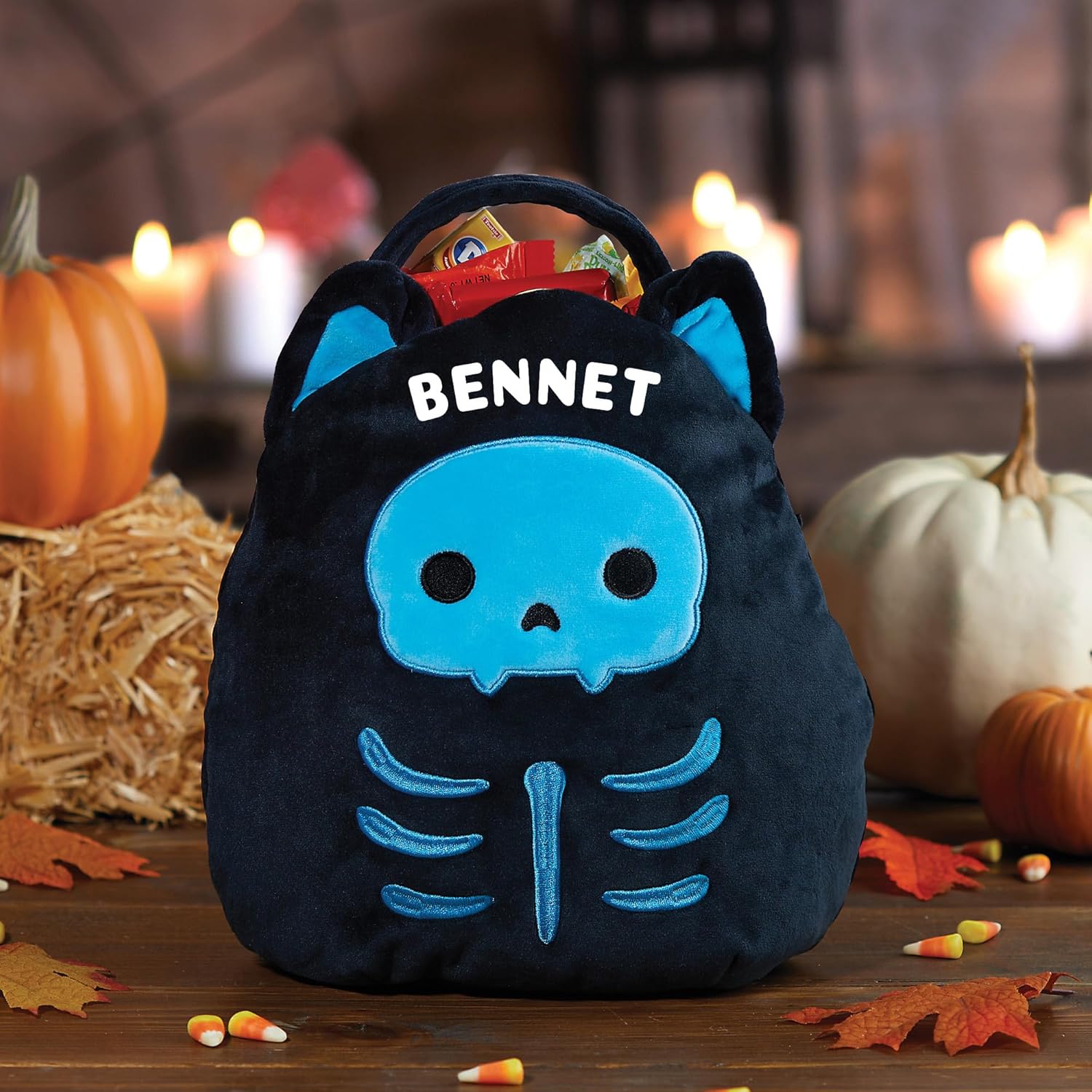 Bolsa de dulces personalizada de Stump the Skeleton Cat Halloween Squishmallow Trick or Treat  Nombre personalizado en la cesta de dulces de felpa