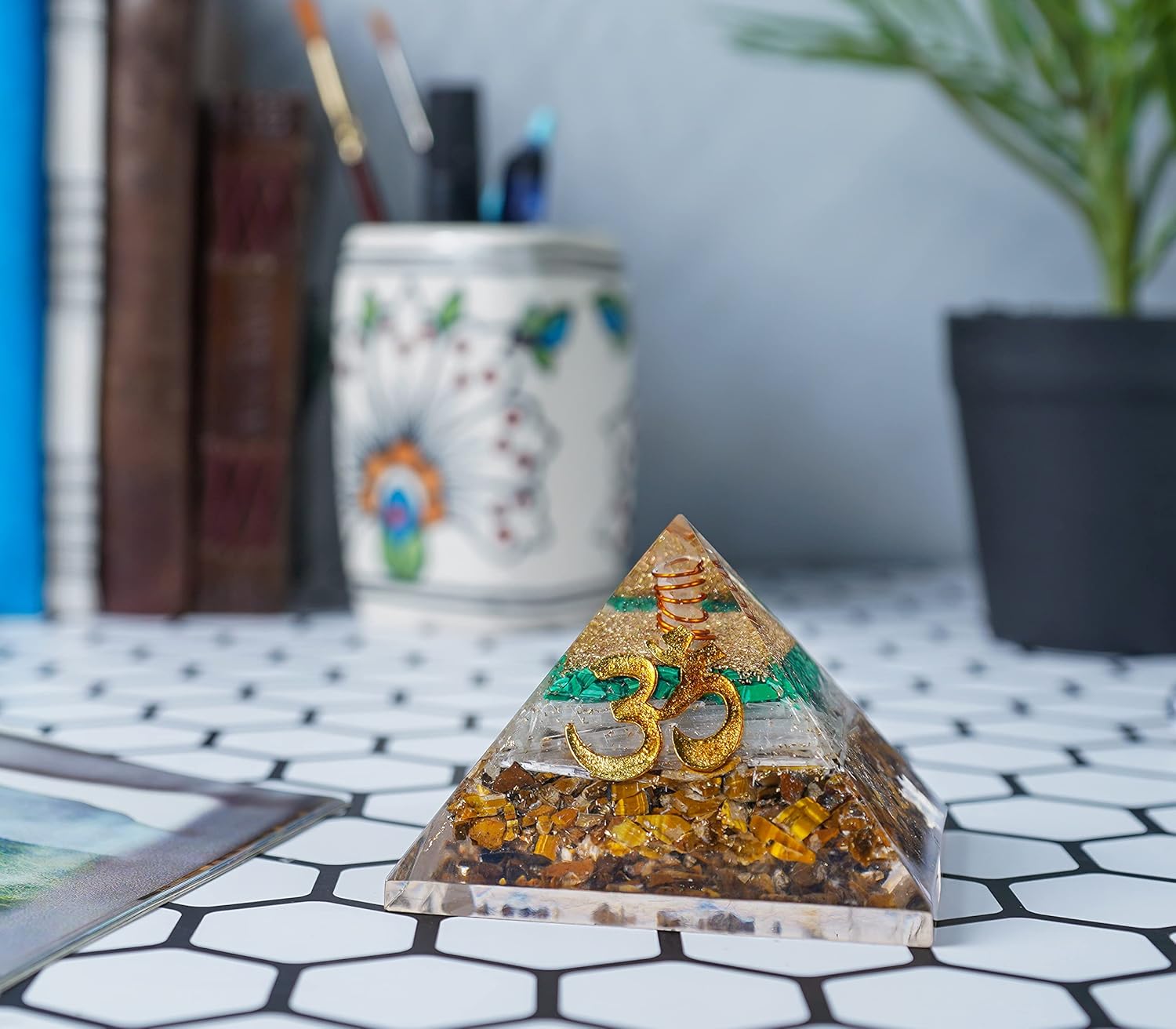 Pirámide de orgón de 2.165 in, ojo de tigre, selenita y malaquita verde, cristales de protección de reiki, pirámide de organito para regalo de buena