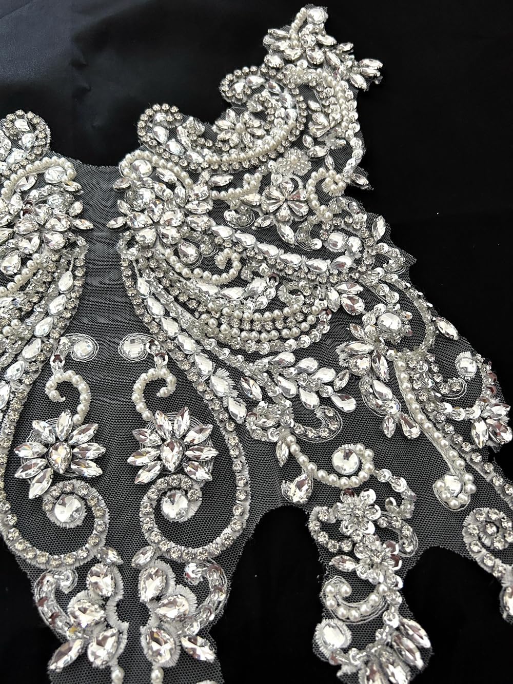 Apliques de encaje hechos a mano con diamantes de imitación para coser en cuentas de vidrio, accesorios para ropa de vestir (blanco)